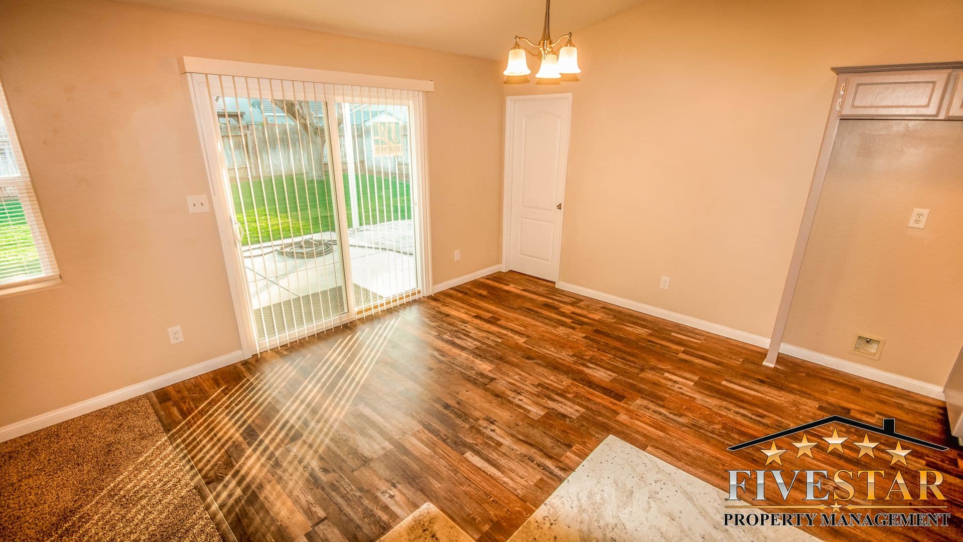 BAKERSFIELD House: 6809 FIREBAUGH ST