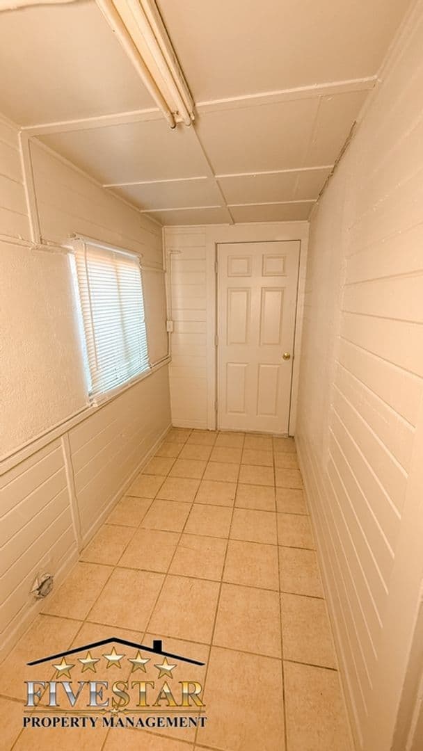 BAKERSFIELD Apartment: 1902 BANK ST