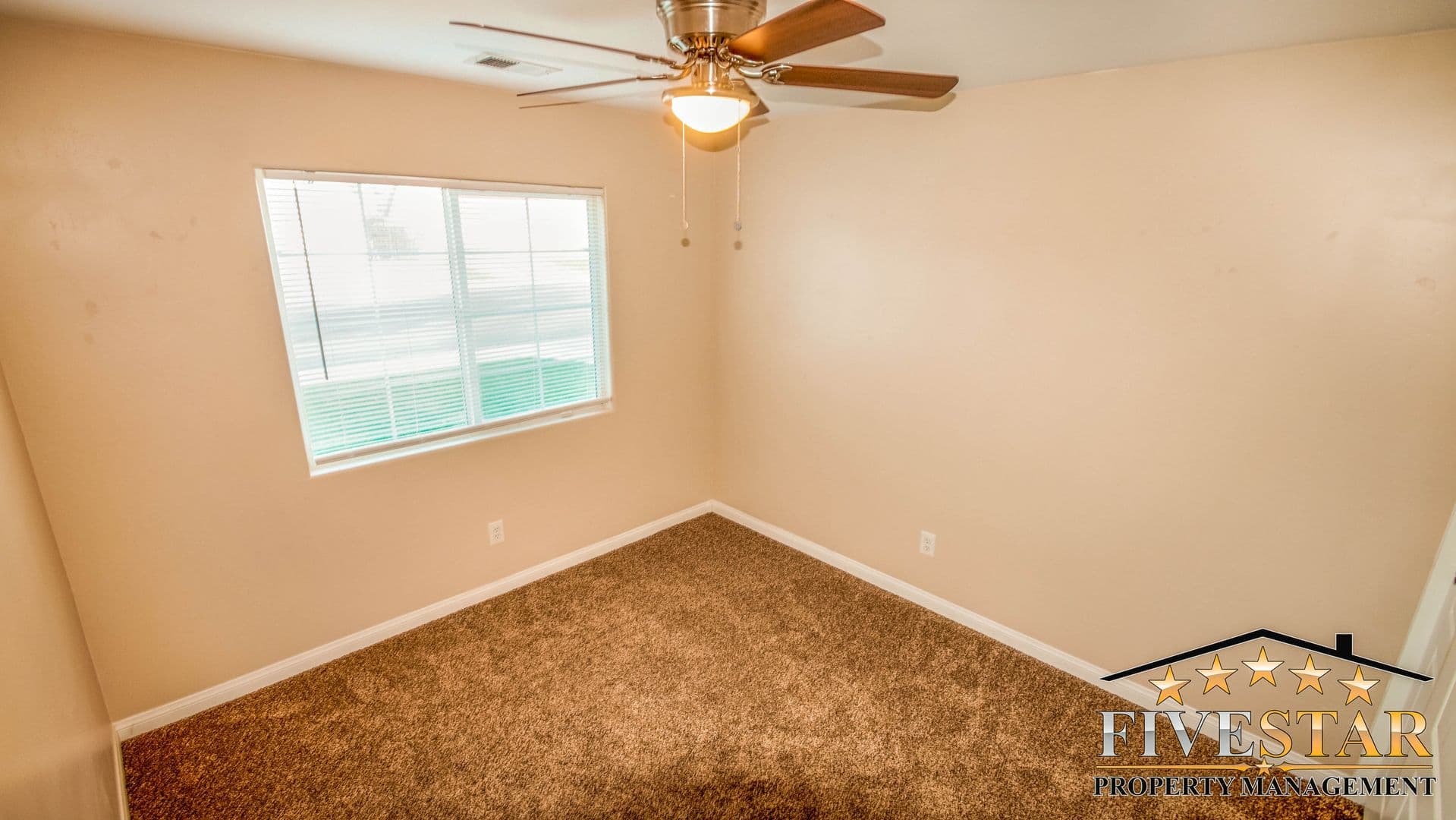 BAKERSFIELD House: 6809 FIREBAUGH ST