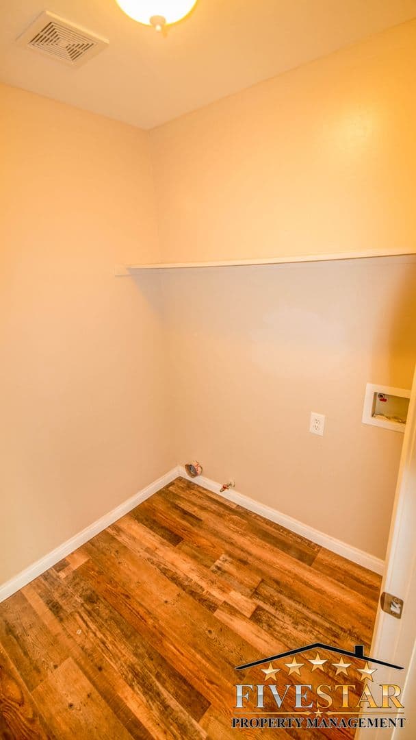 BAKERSFIELD House: 6809 FIREBAUGH ST