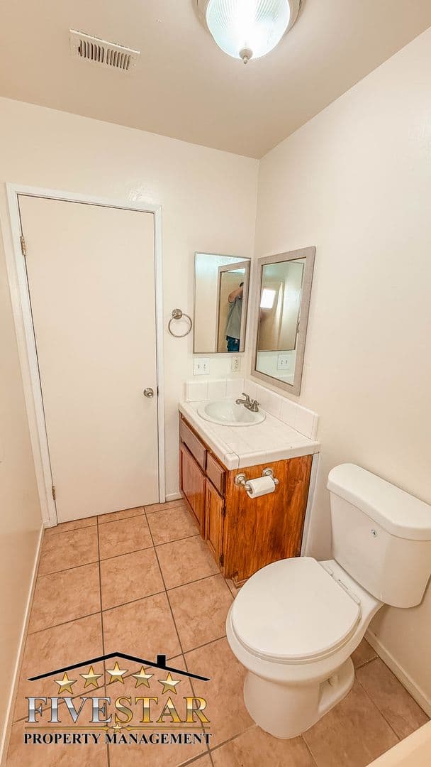 BAKERSFIELD House: 7408 CROSS GLADE STREET