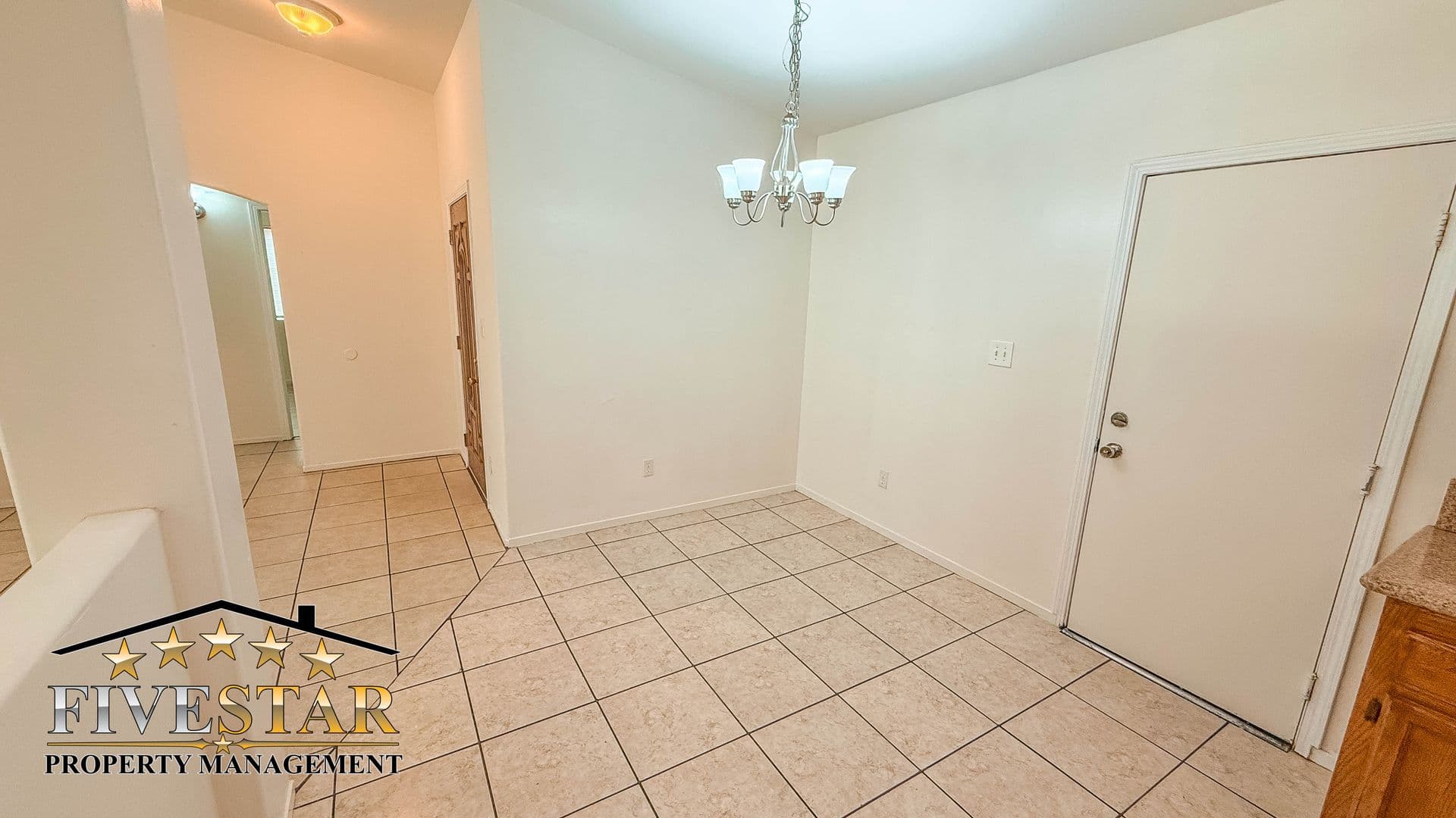 BAKERSFIELD House: 7408 CROSS GLADE STREET