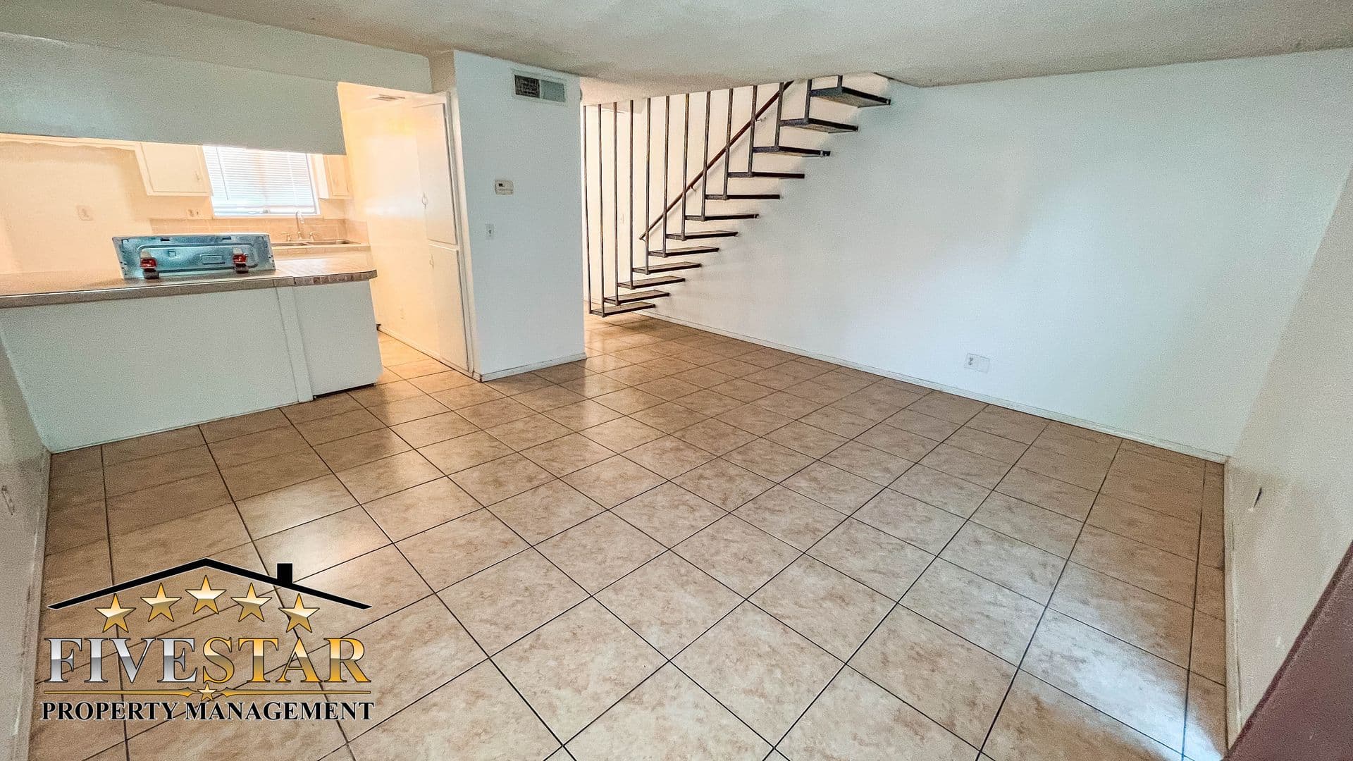 BAKERSFIELD Apartment: 3311 UNION AVE