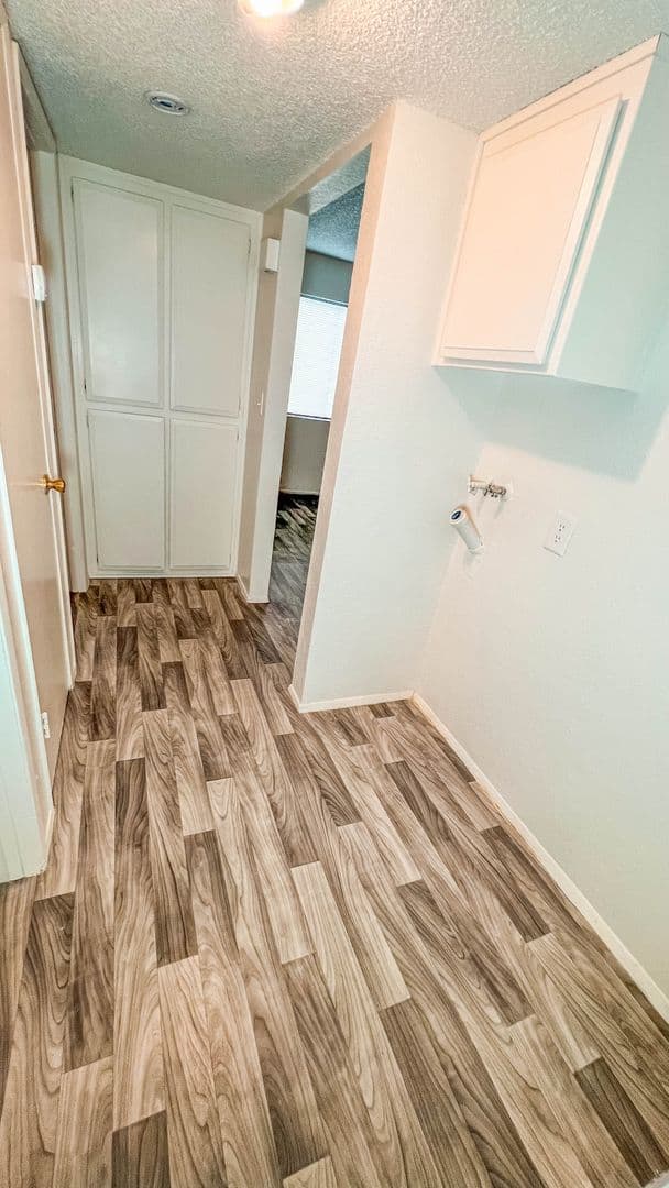 BAKERSFIELD Apartment: 1415 11TH ST