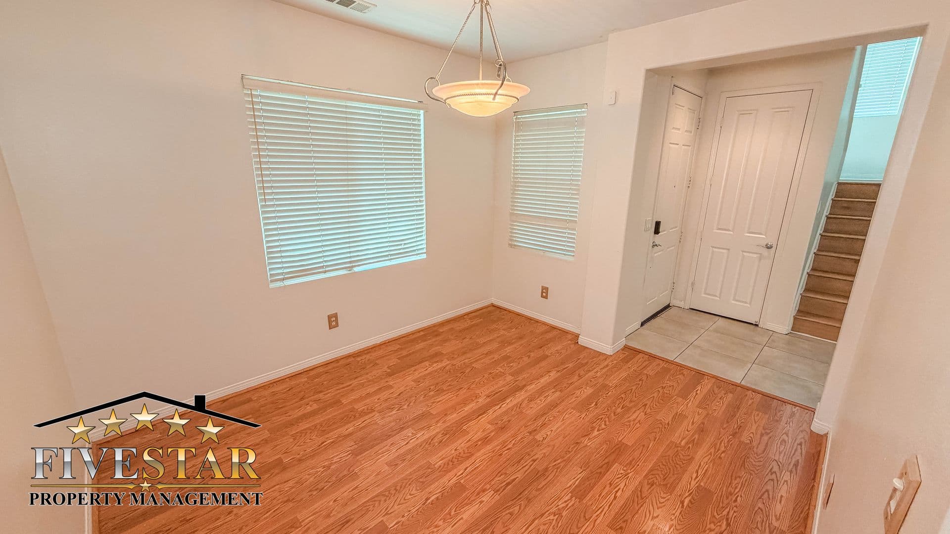 Bakersfield House: 10410 Titanium St