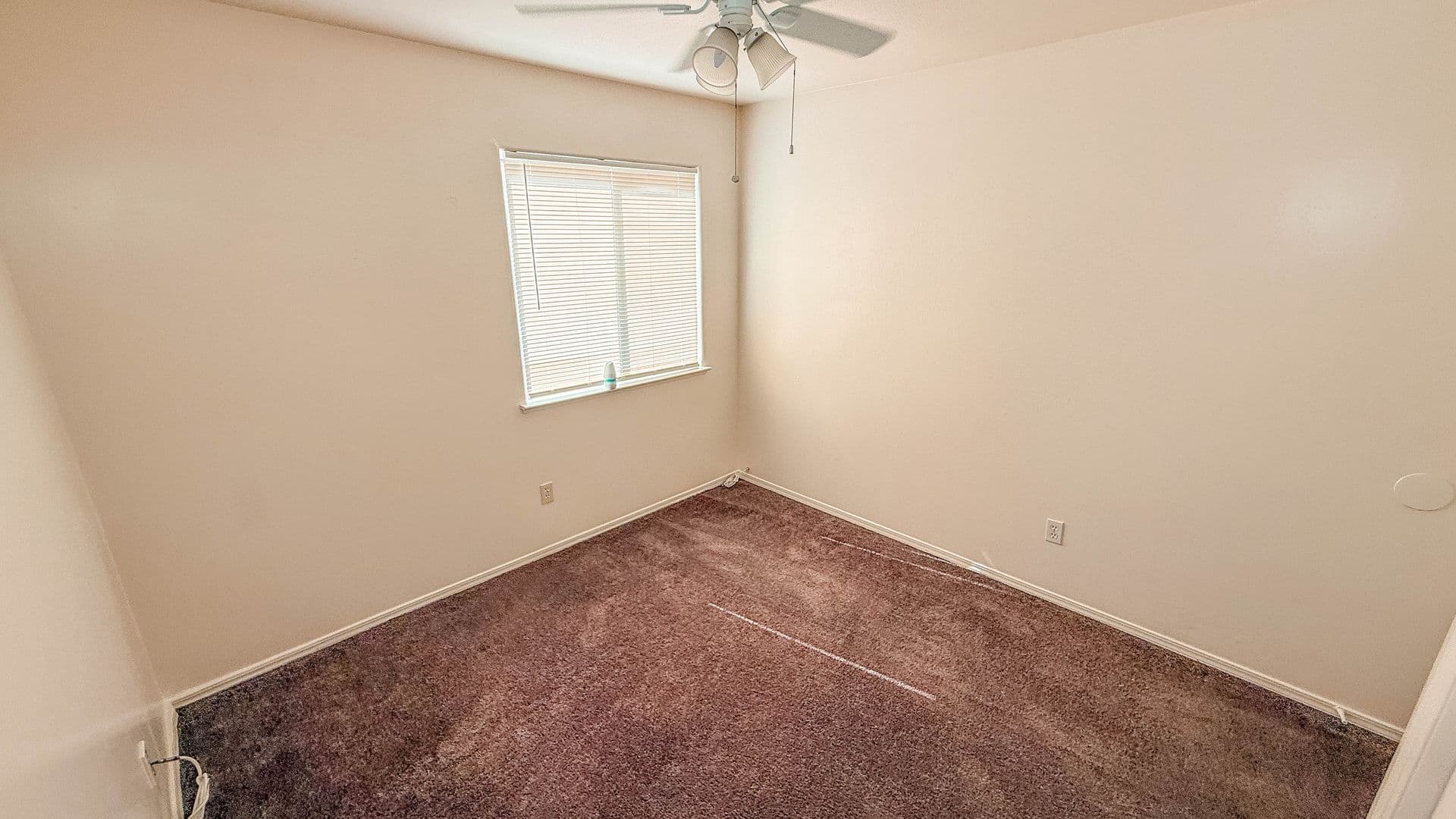 BAKERSFIELD House: 5311 SUNBIRD CT
