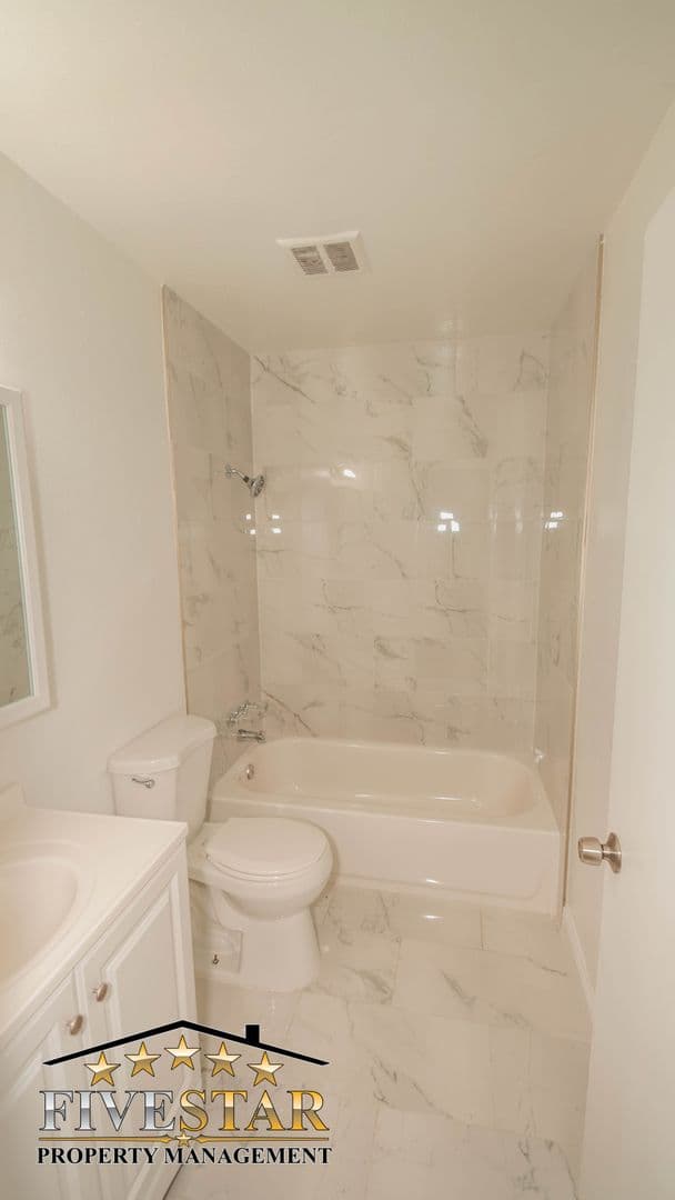 BAKERSFIELD Apartment: 904 VALHALLA DR