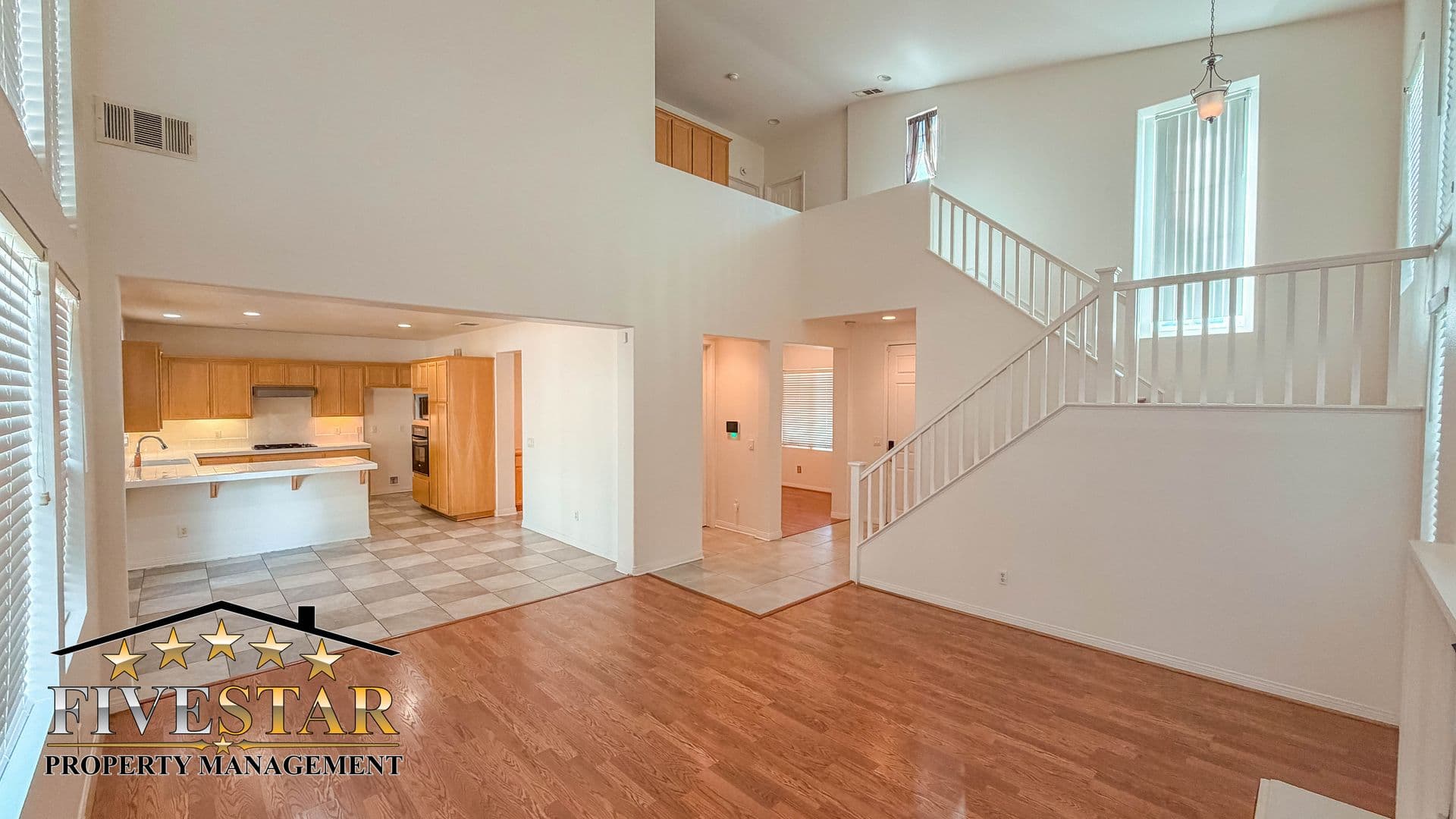 Bakersfield House: 10410 Titanium St