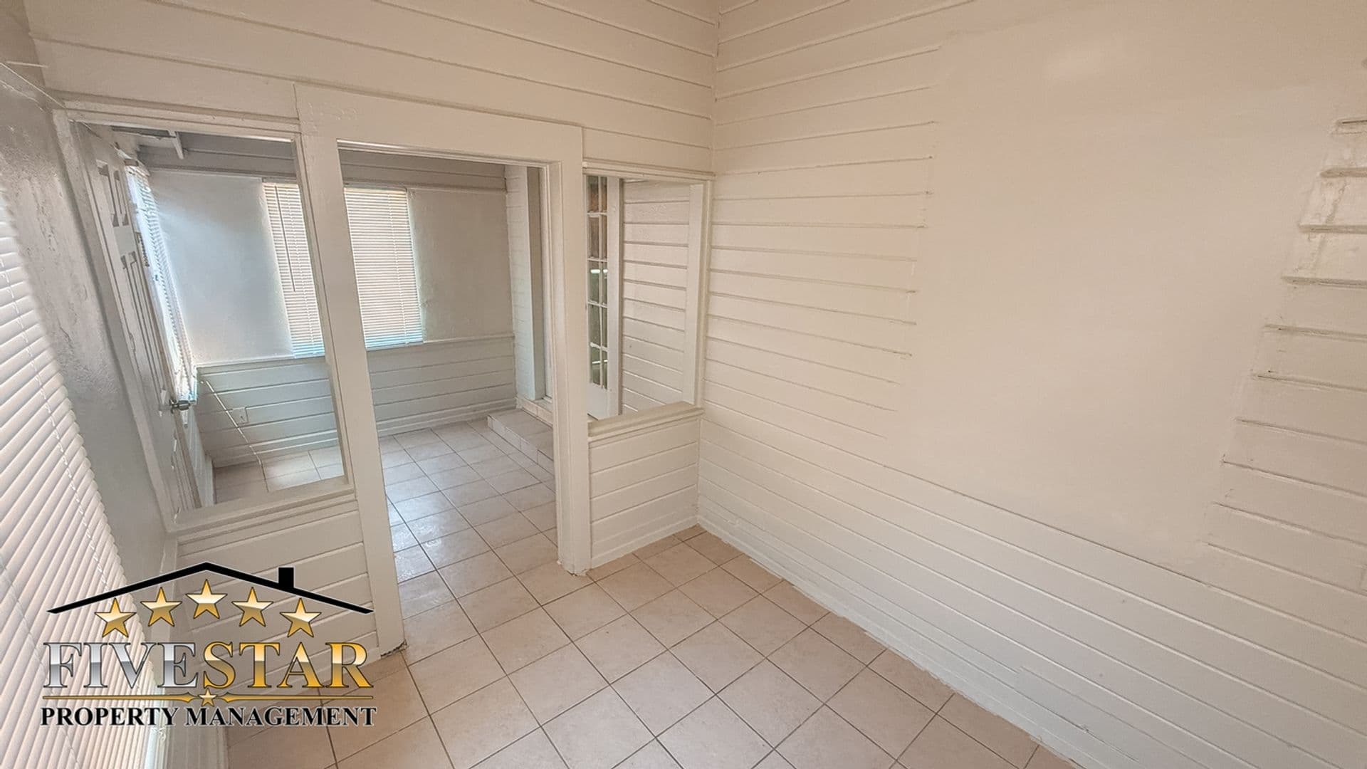 BAKERSFIELD Apartment: 1902 BANK ST