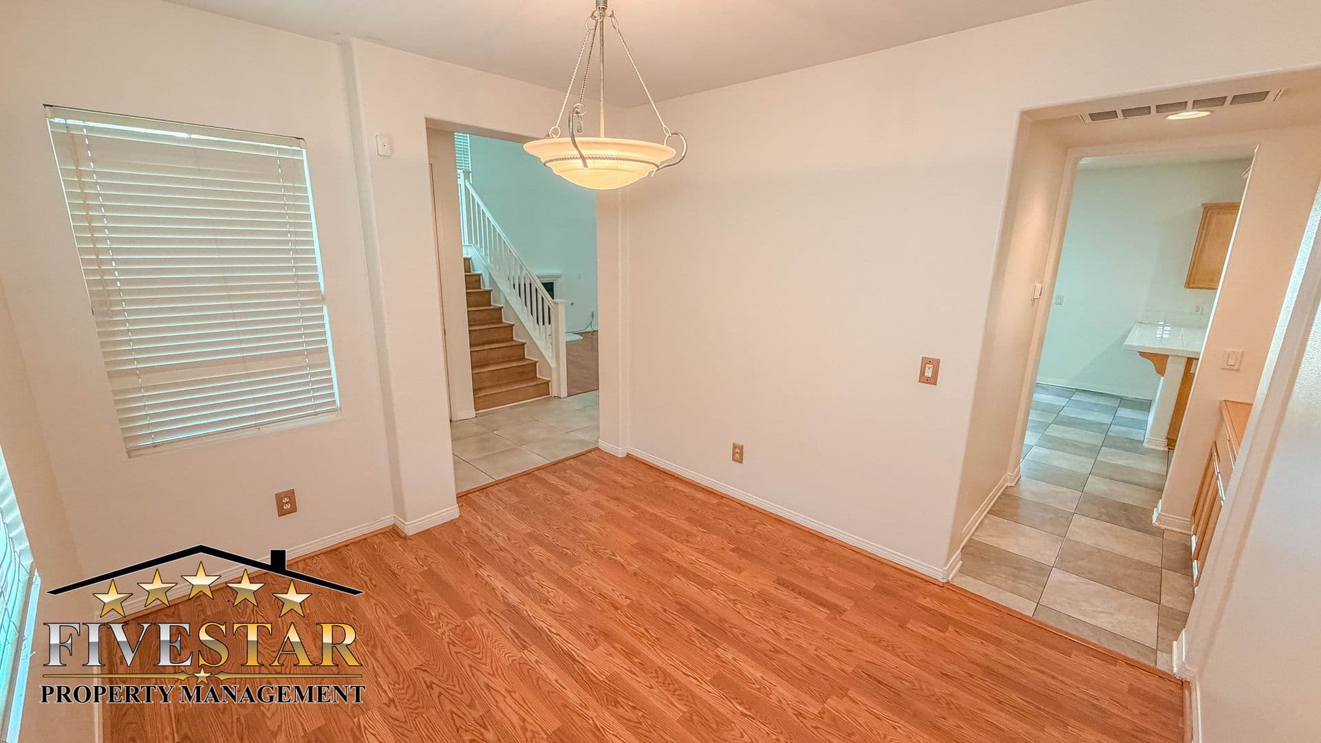 Bakersfield House: 10410 Titanium St