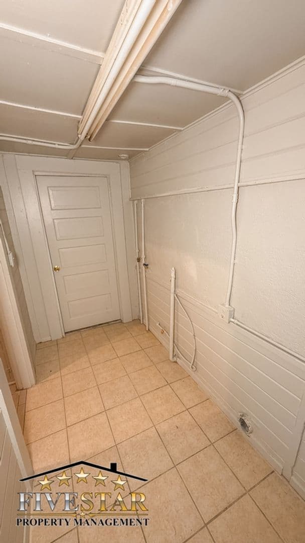 BAKERSFIELD Apartment: 1902 BANK ST