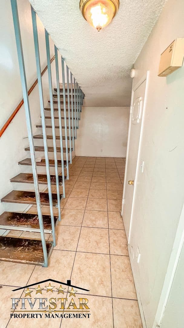 BAKERSFIELD Apartment: 3311 UNION AVE