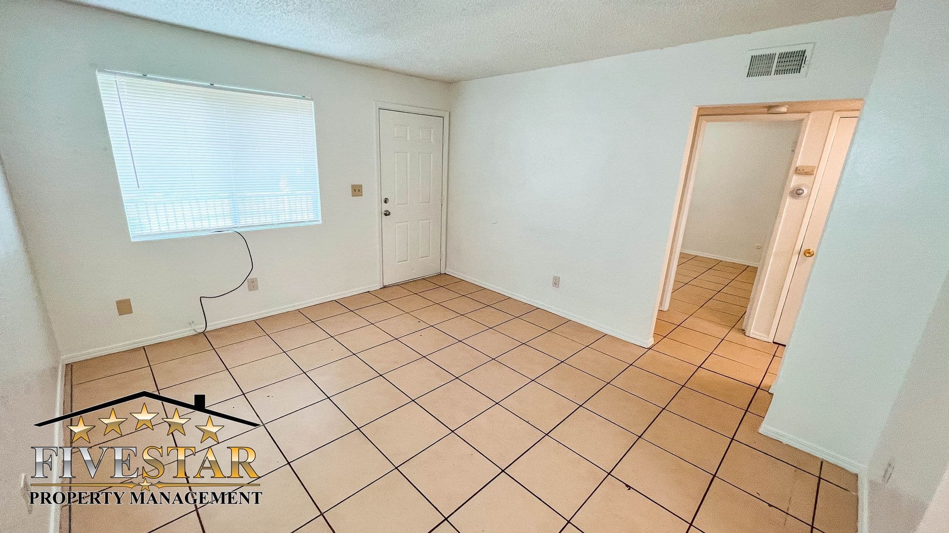 BAKERSFIELD Apartment: 1415 11TH ST