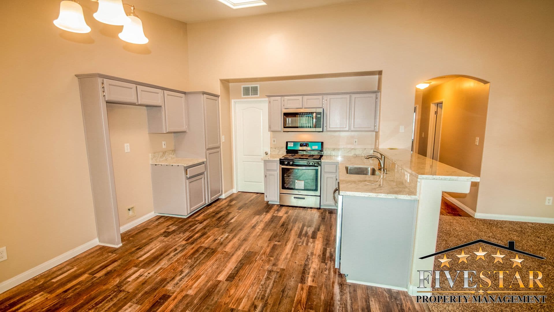 BAKERSFIELD House: 6809 FIREBAUGH ST
