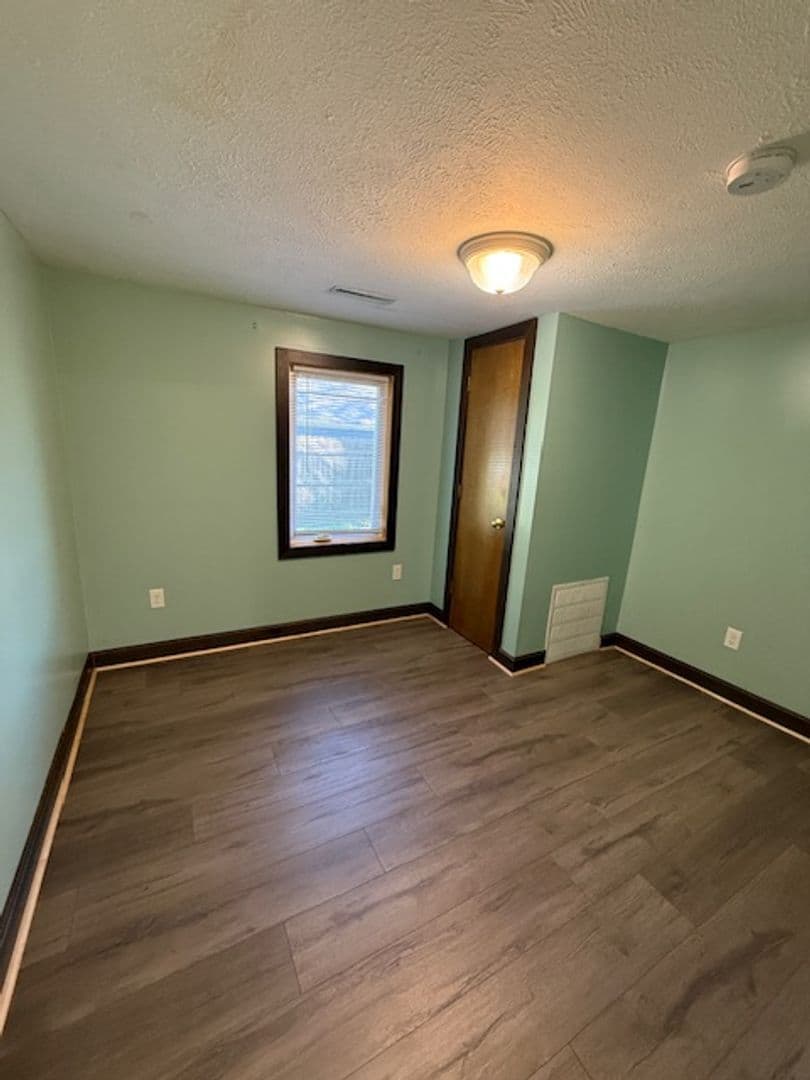Osceola House: 1214 W Rogers Street