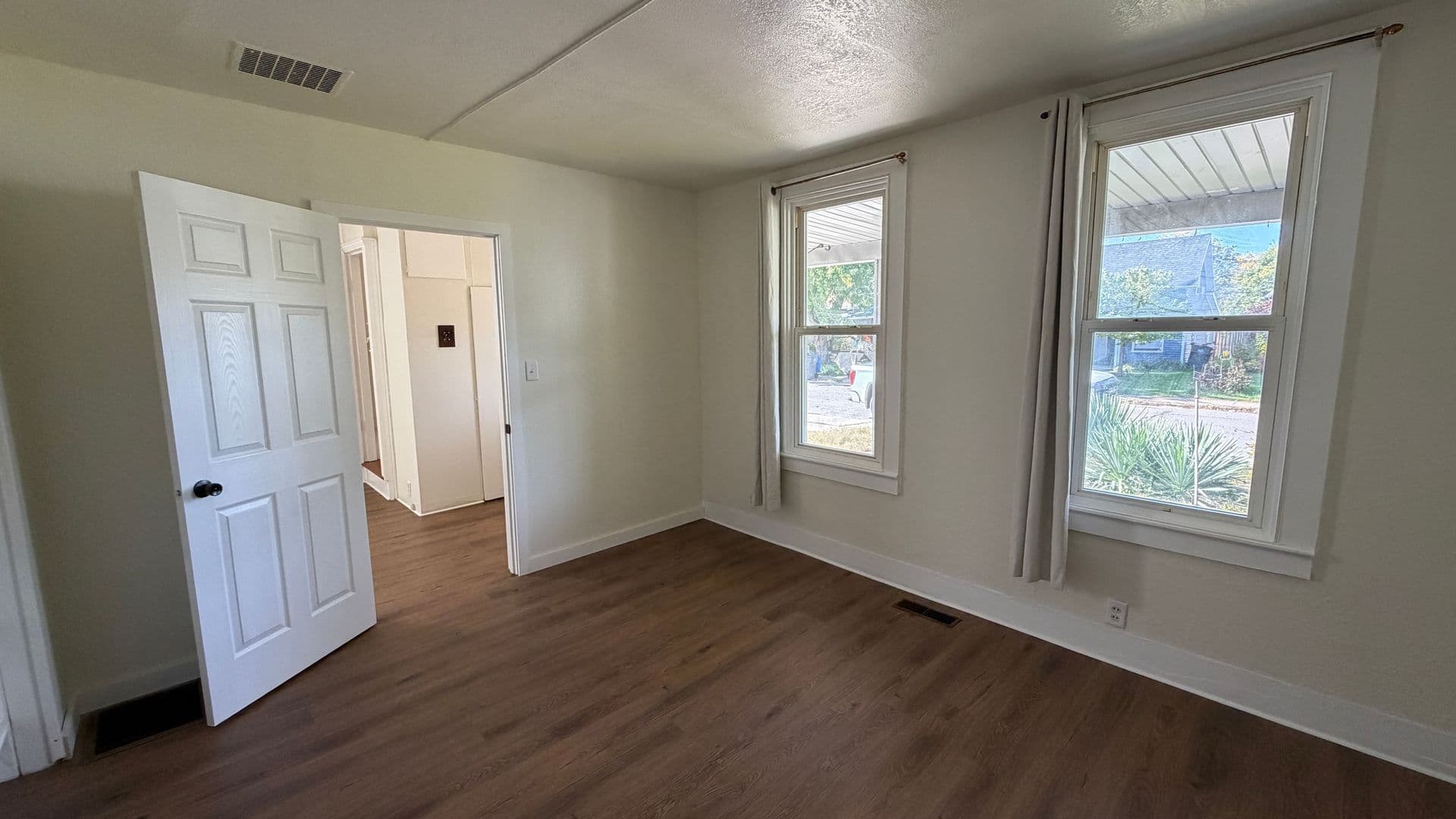 Goshen House: 218 South Tenth Street