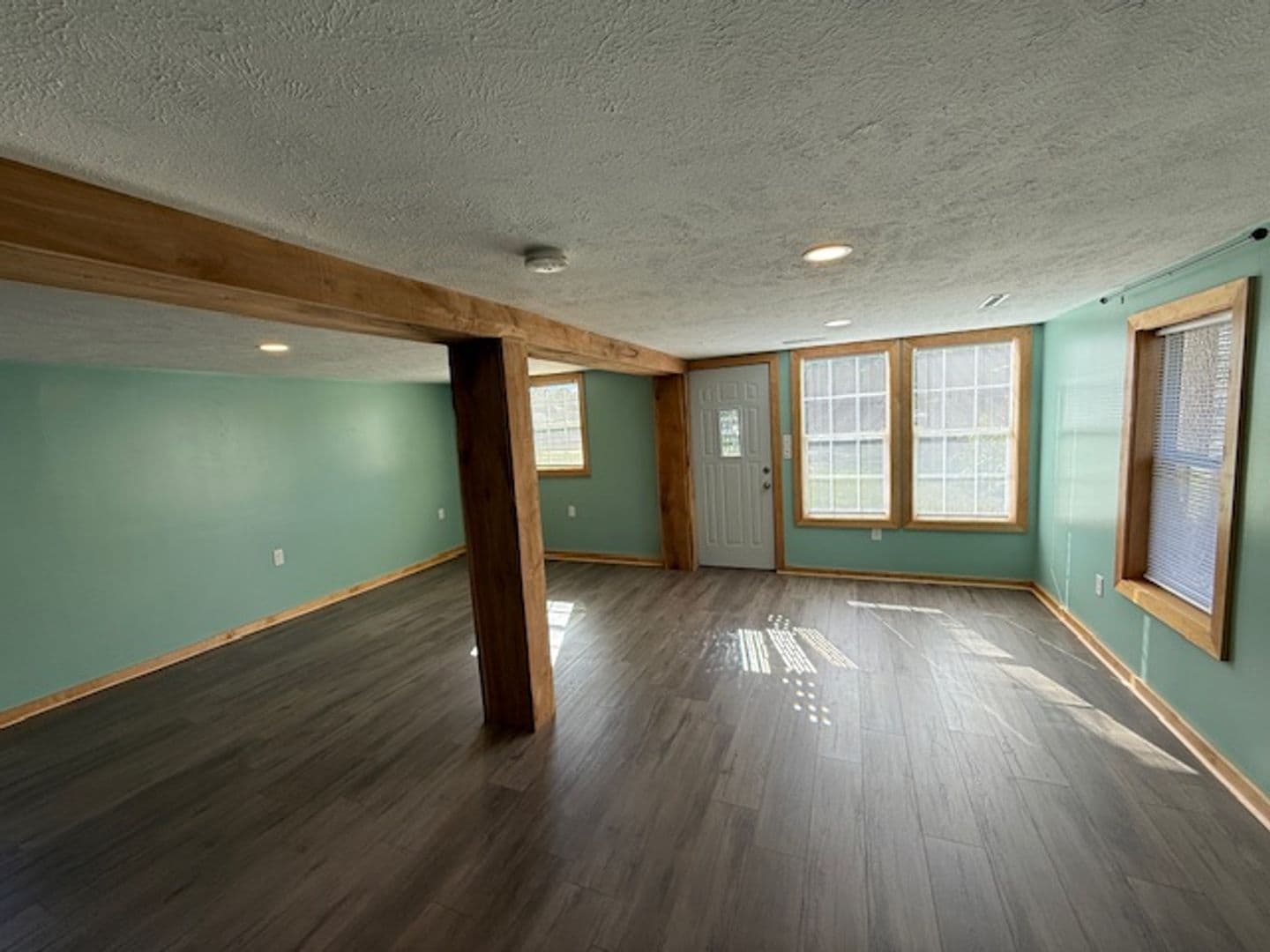 Osceola House: 1214 W Rogers Street