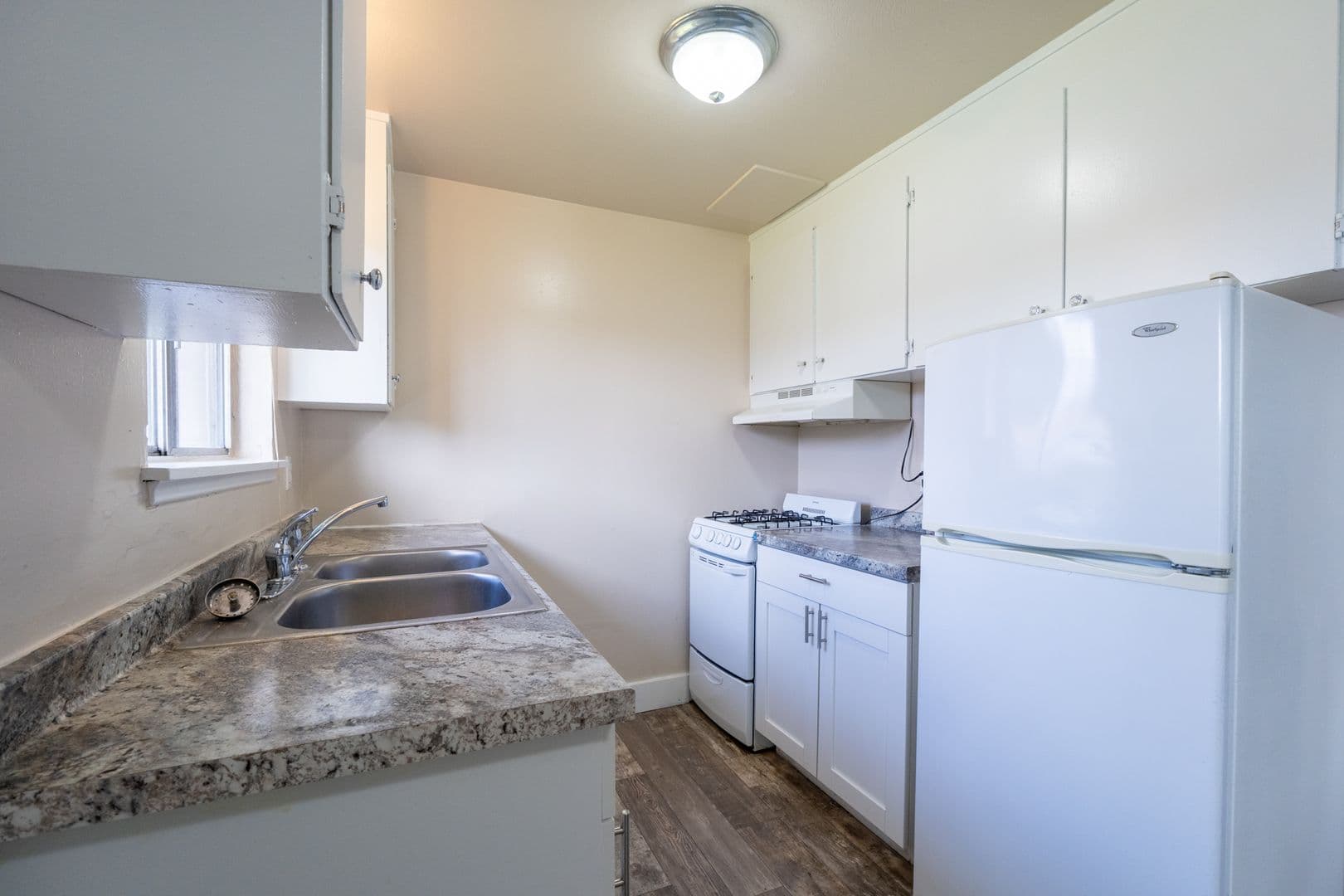 Lakewood Apartment: 10922 Freiday Street SW