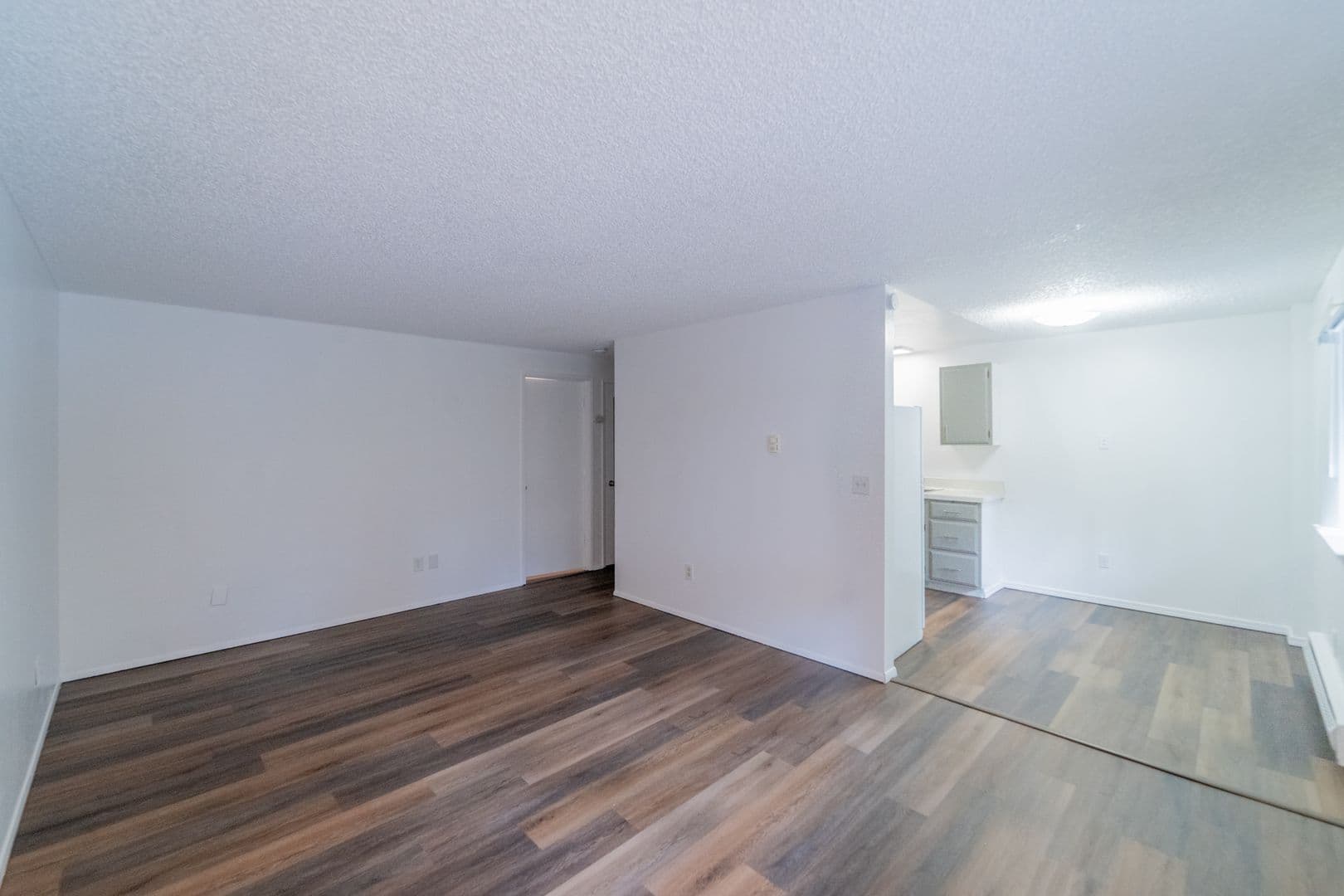 Lakewood Apartment: 14424 & 14428 Washington Ave SW