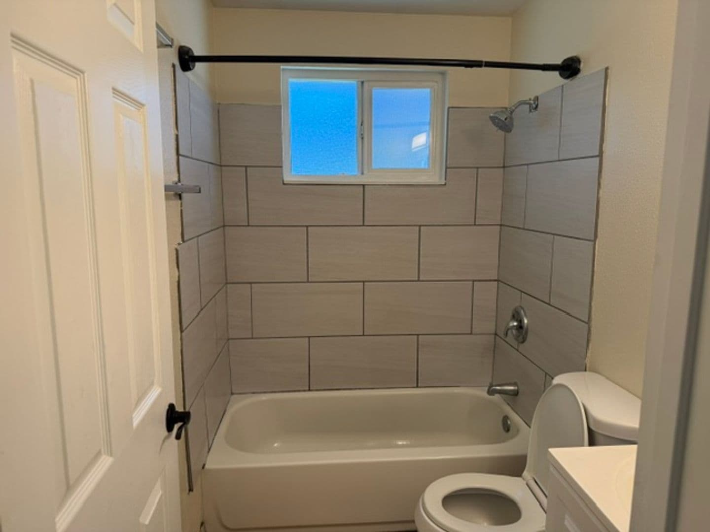 Olympia Apartment: 1126 Neil Street NE