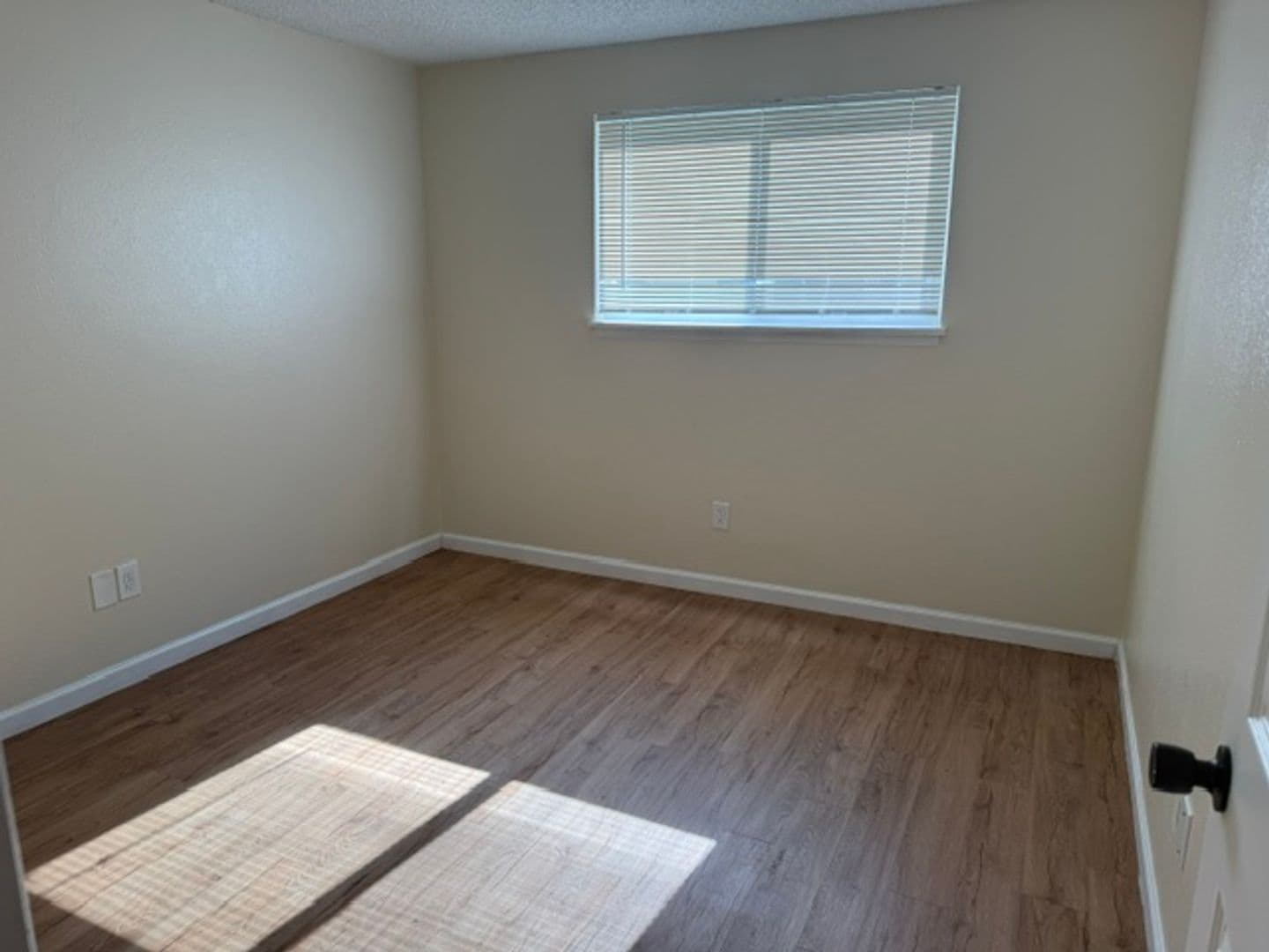 Olympia Apartment: 1126 Neil Street NE