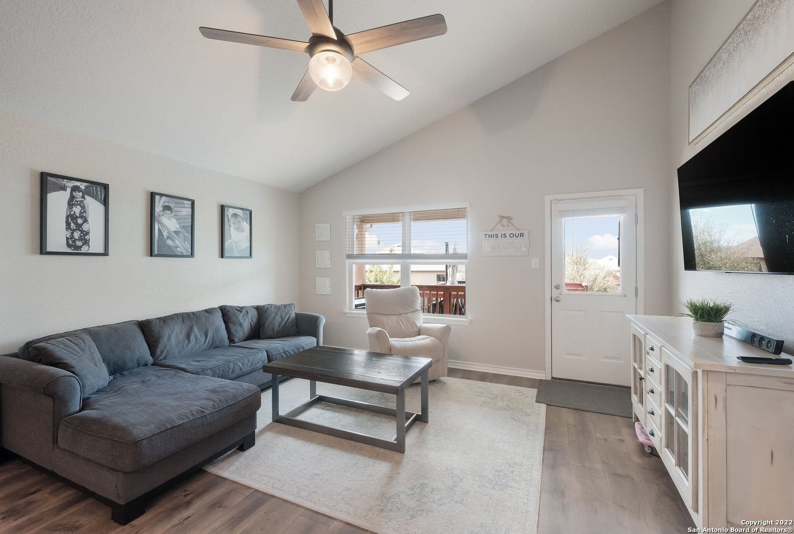 San Antonio House: 5927 Hindes Stone