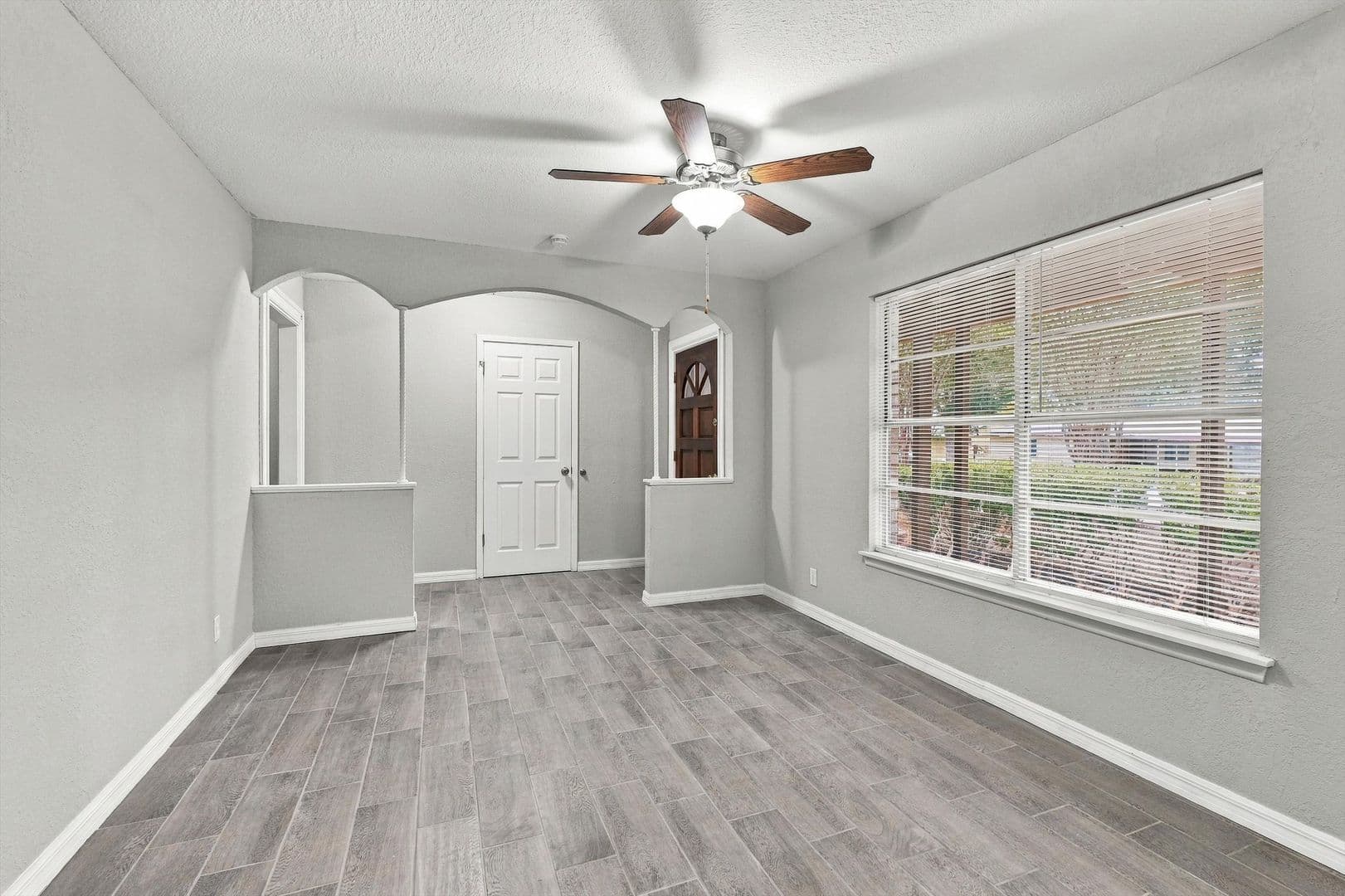 San Antonio House: 7123 Tealeaf St.