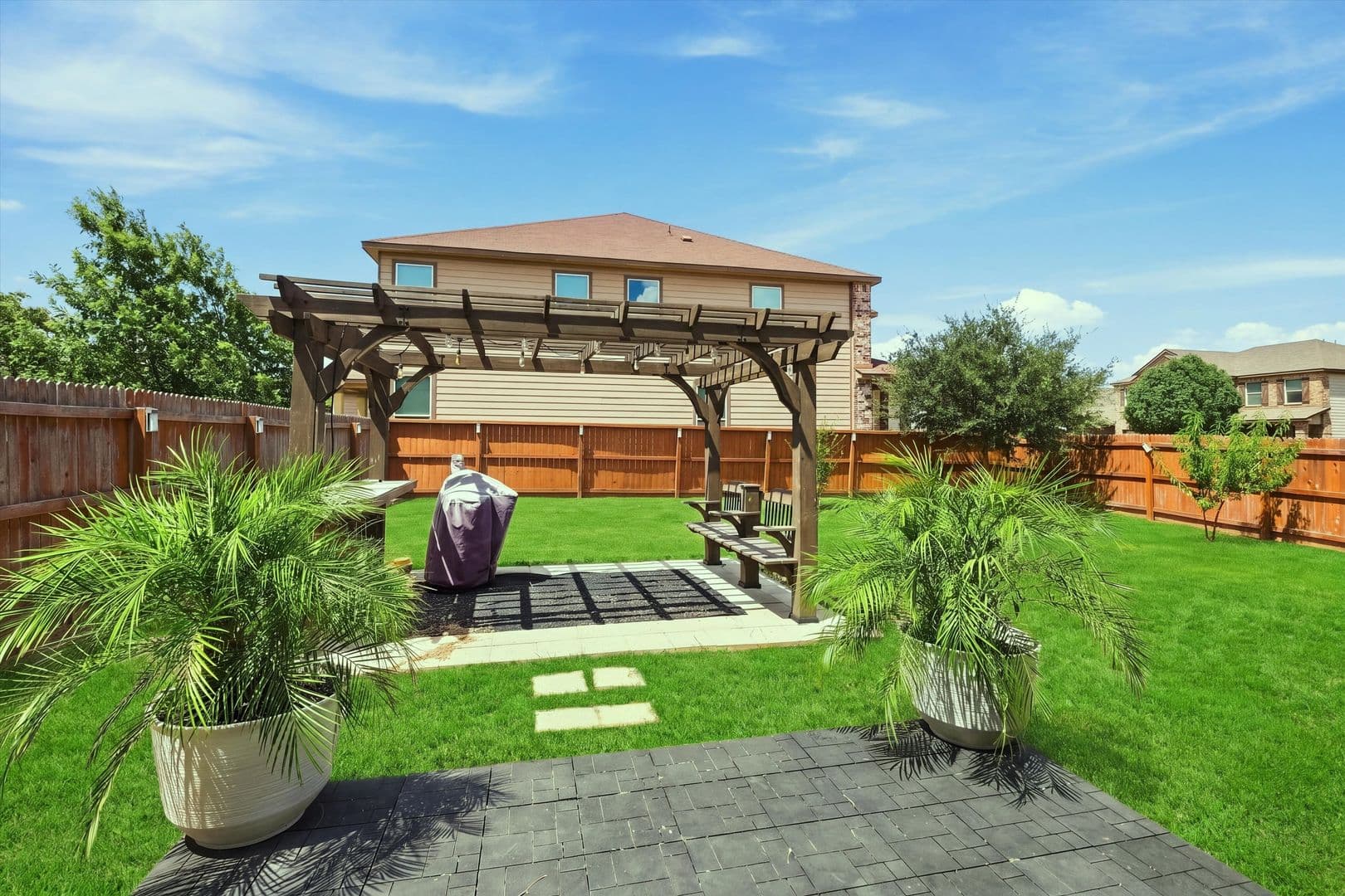 San Antonio House: 6523 Wind Arbor