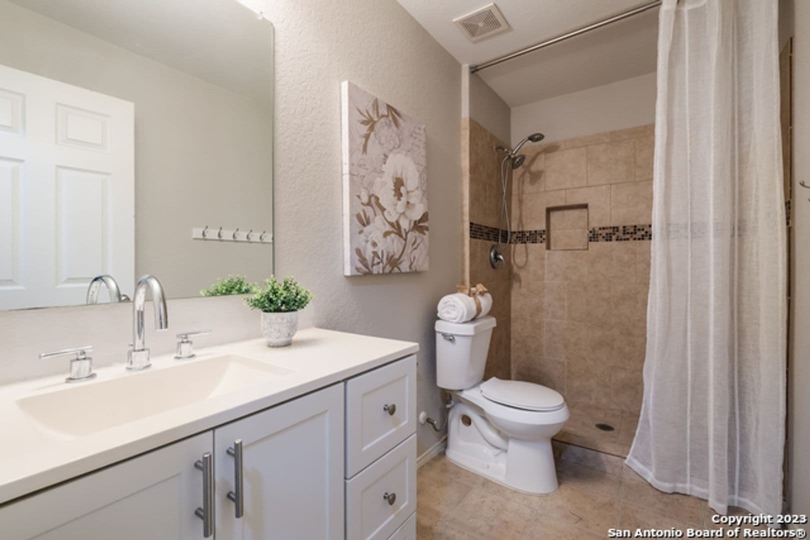 San Antonio House: 25019 Cambridge Well