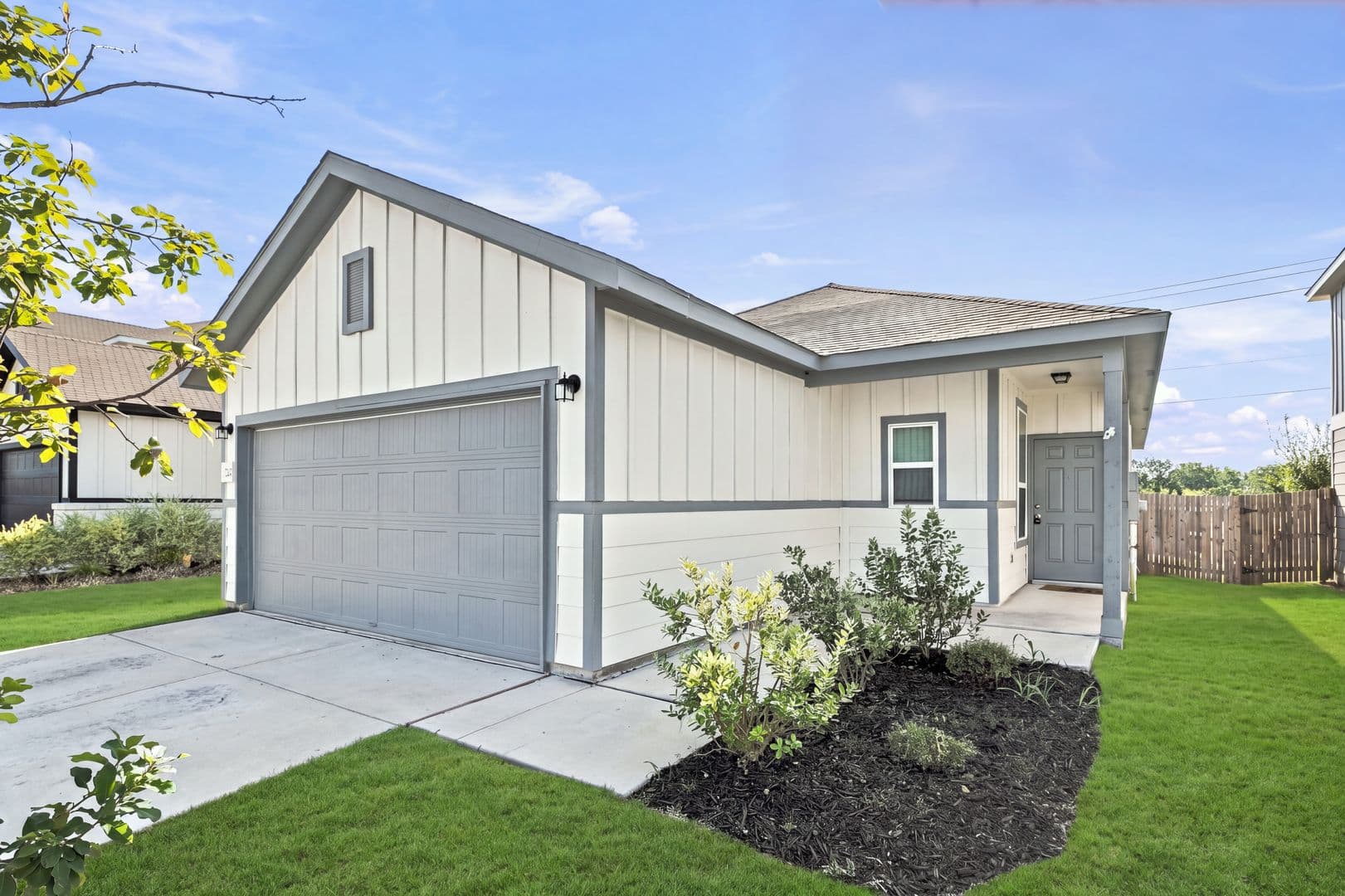San Antonio House: 11248 Long Rider