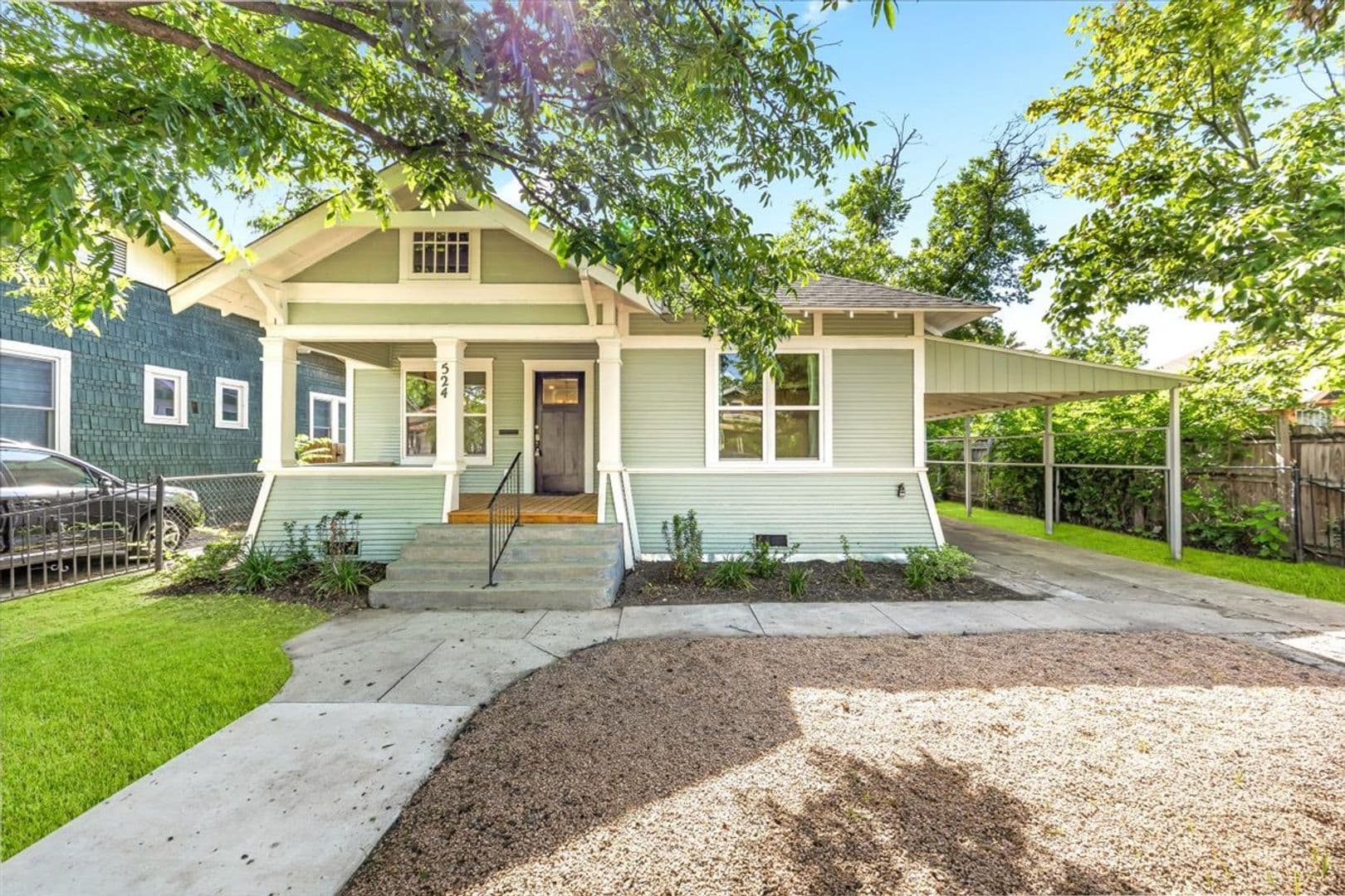 San Antonio House: 524 Hunstock
