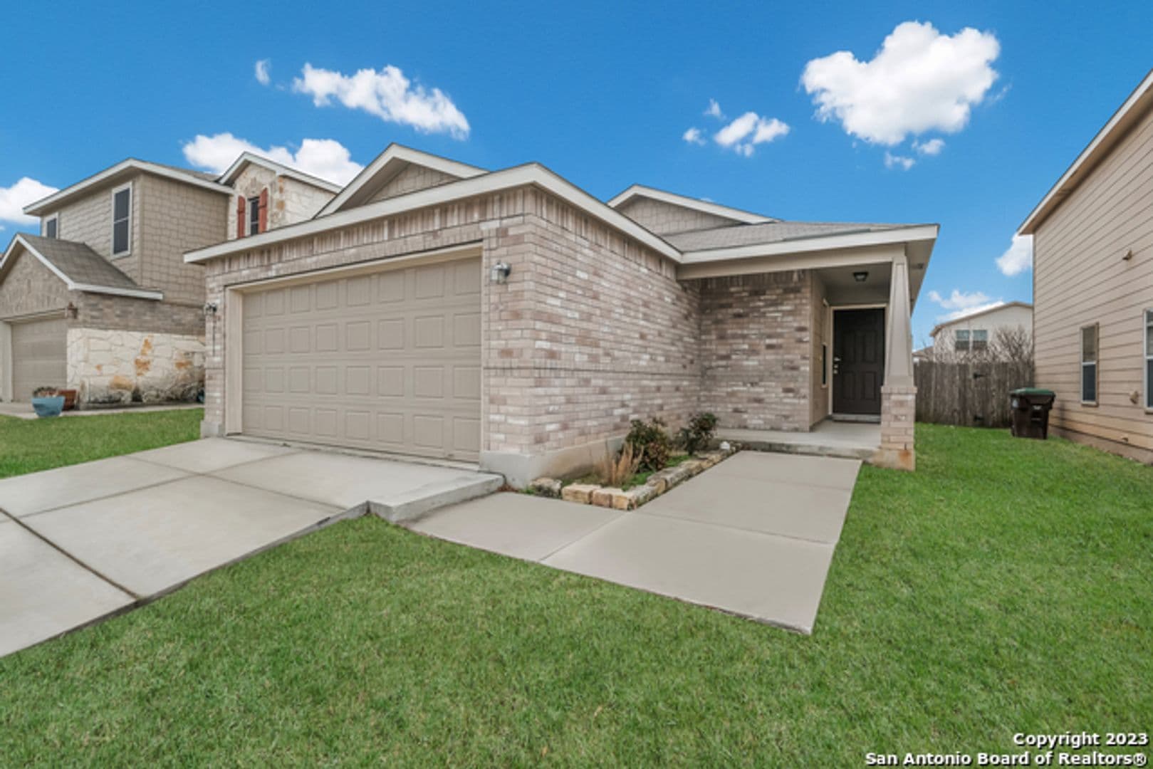 San Antonio House: 25019 Cambridge Well