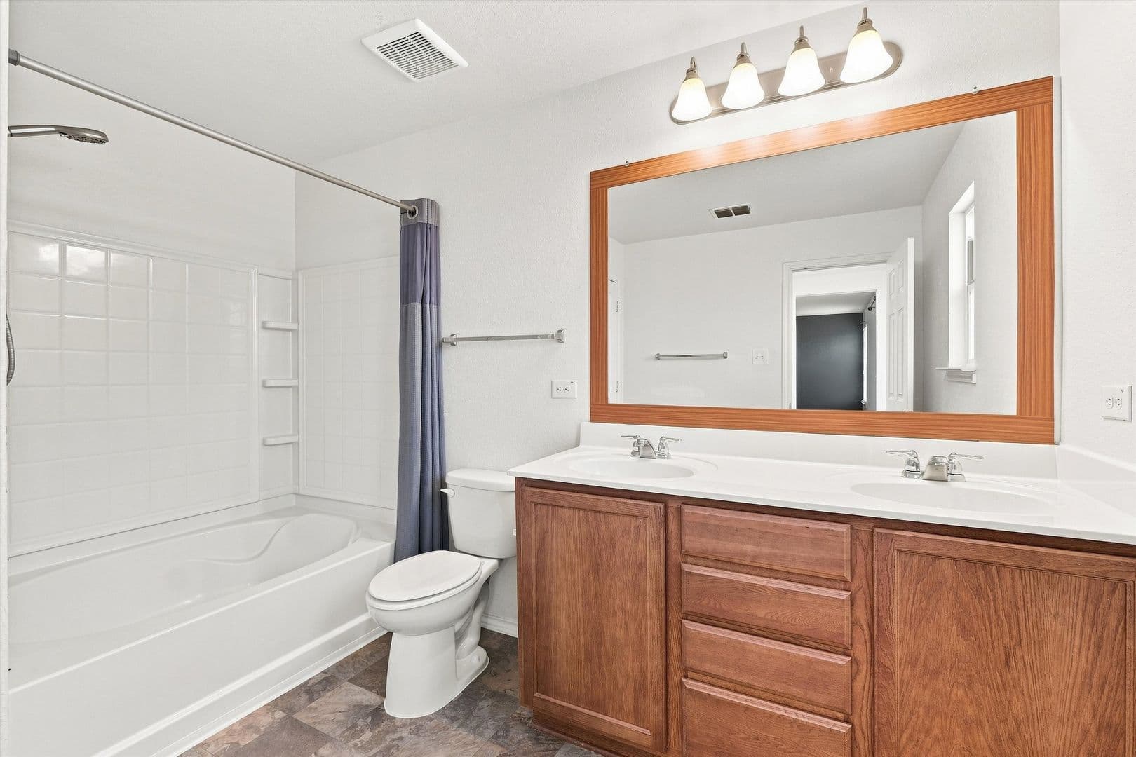 San Antonio House: 6523 Wind Arbor