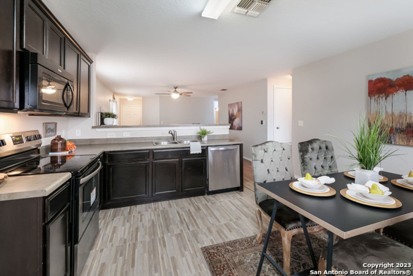 San Antonio House: 25019 Cambridge Well