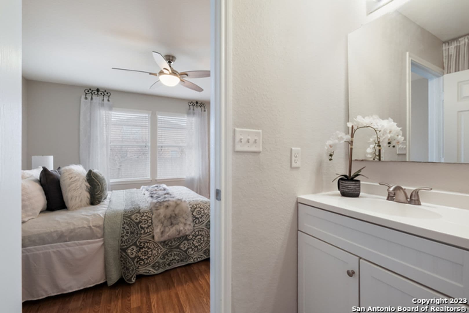 San Antonio House: 25019 Cambridge Well