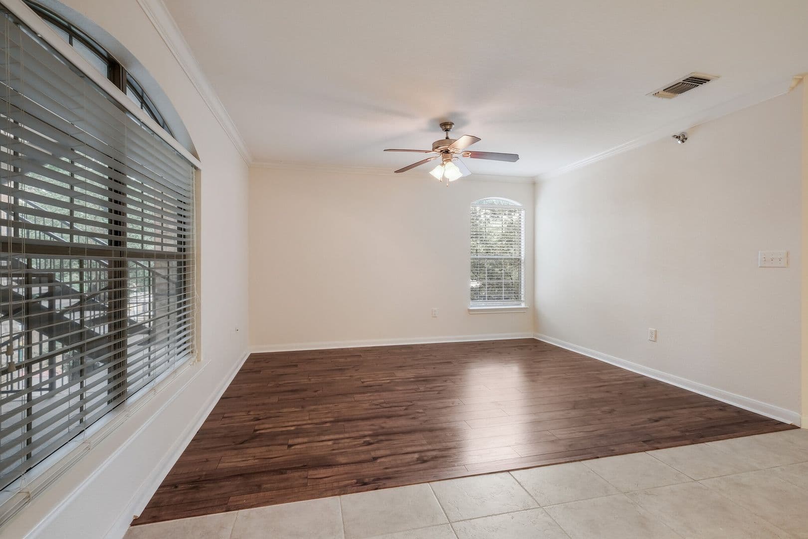 San Antonio House: 7323 Snowden Rd #3201