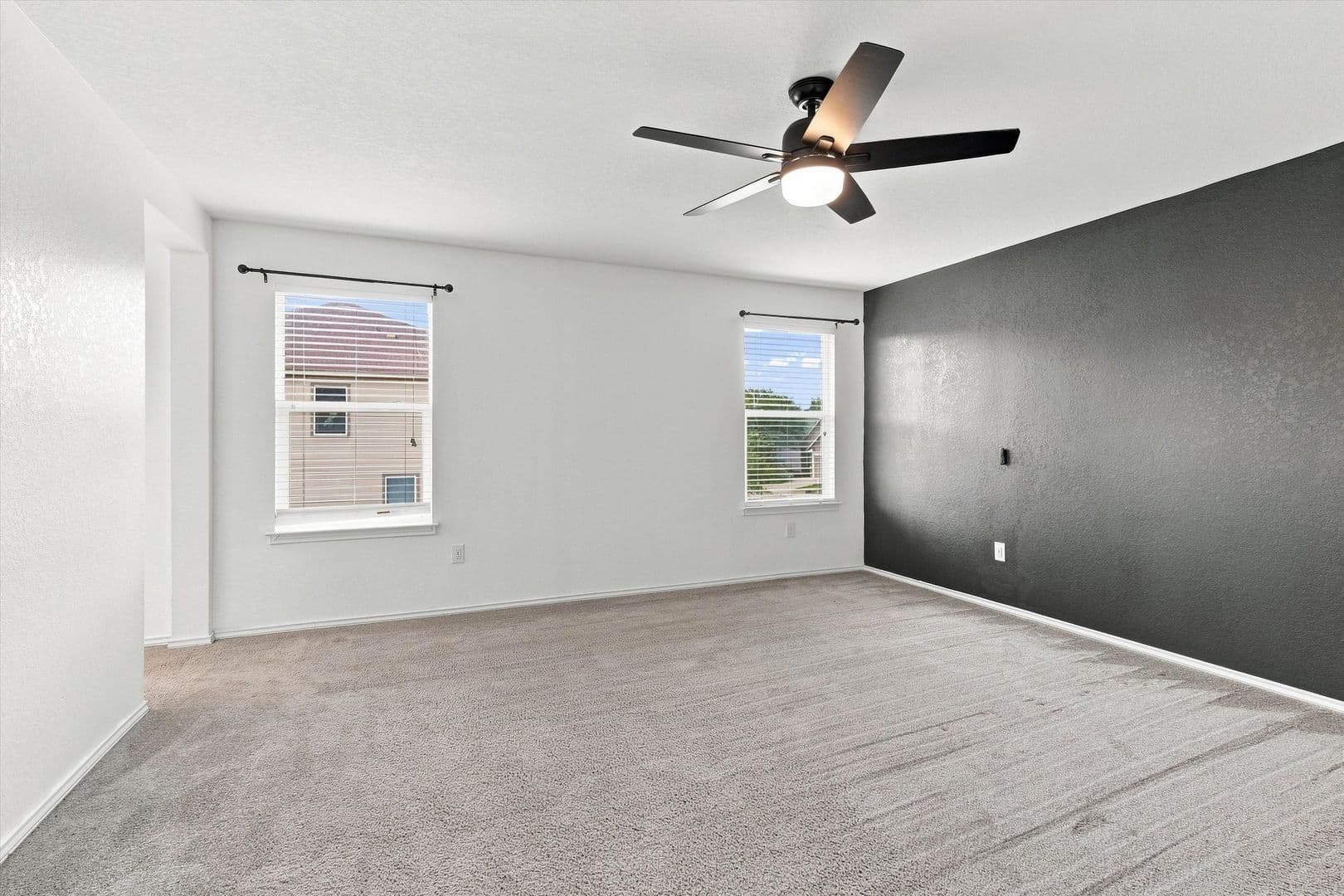San Antonio House: 6523 Wind Arbor