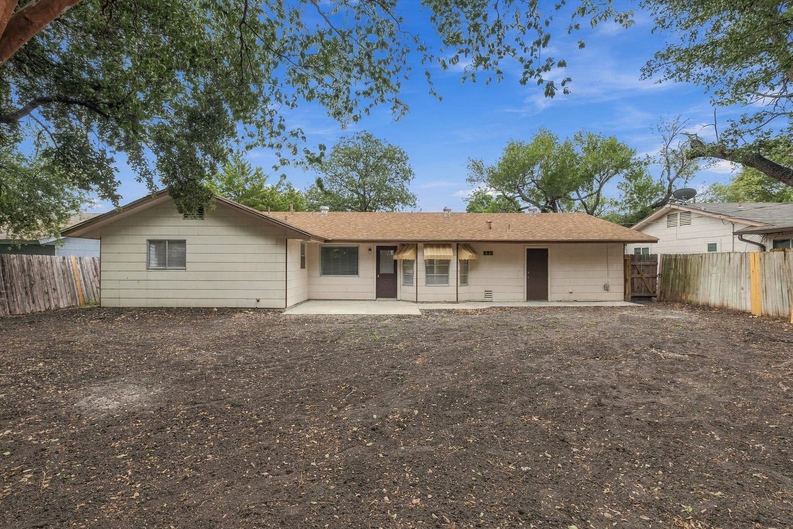 San Antonio House: 7123 Tealeaf St.