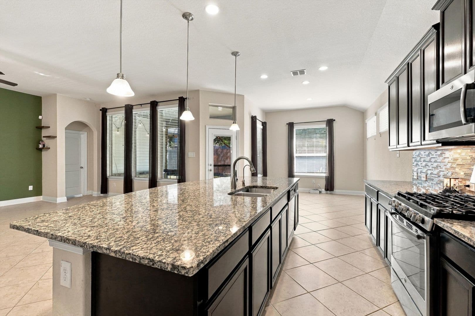 Schertz House: 2904 Mistywood Lane