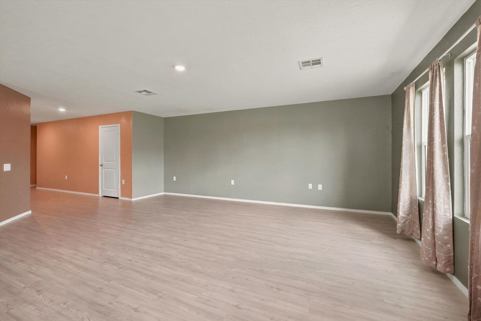 San Antonio House: 13118 Levi Terrace