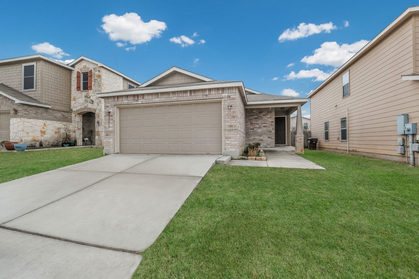 San Antonio House: 25019 Cambridge Well