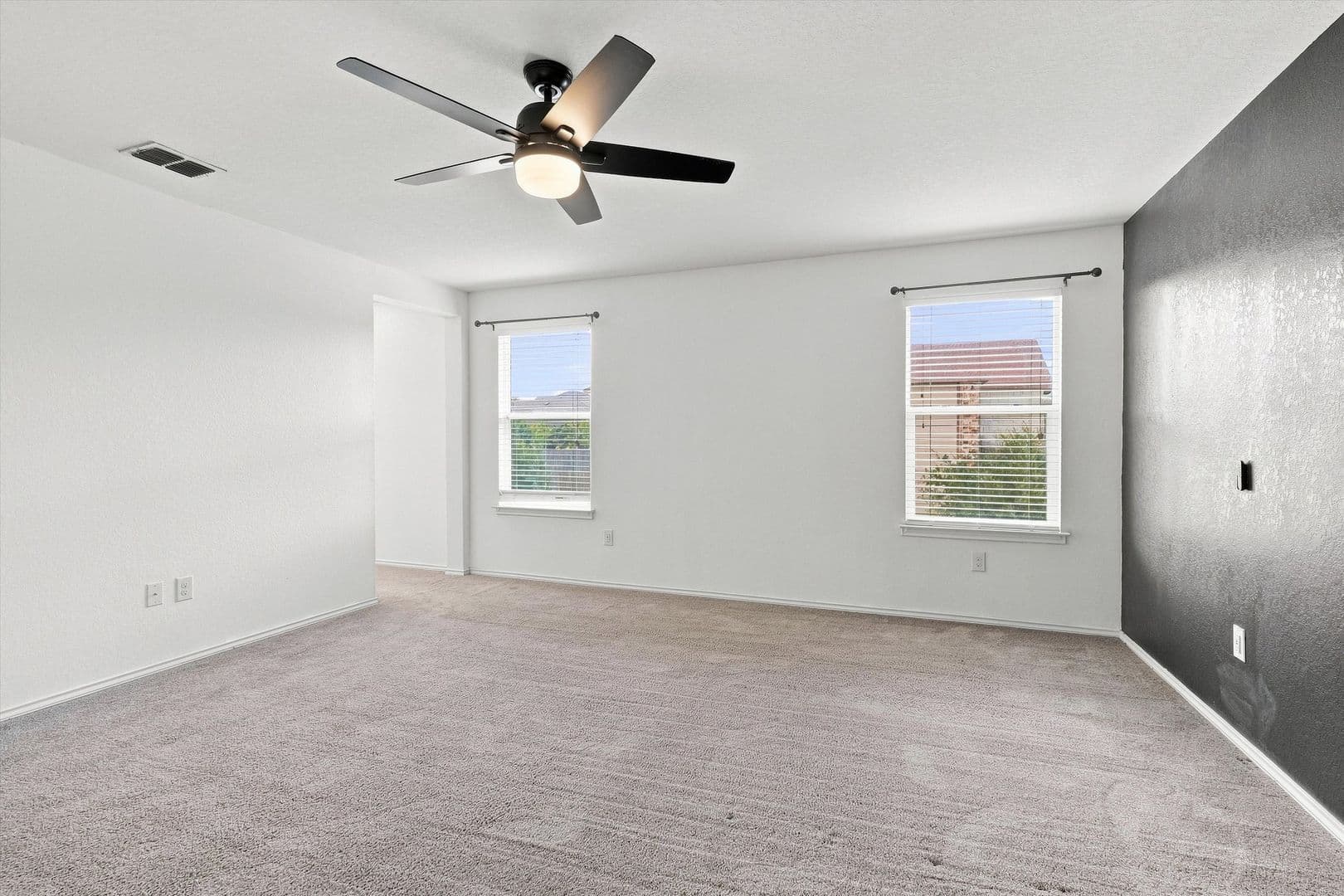 San Antonio House: 6523 Wind Arbor