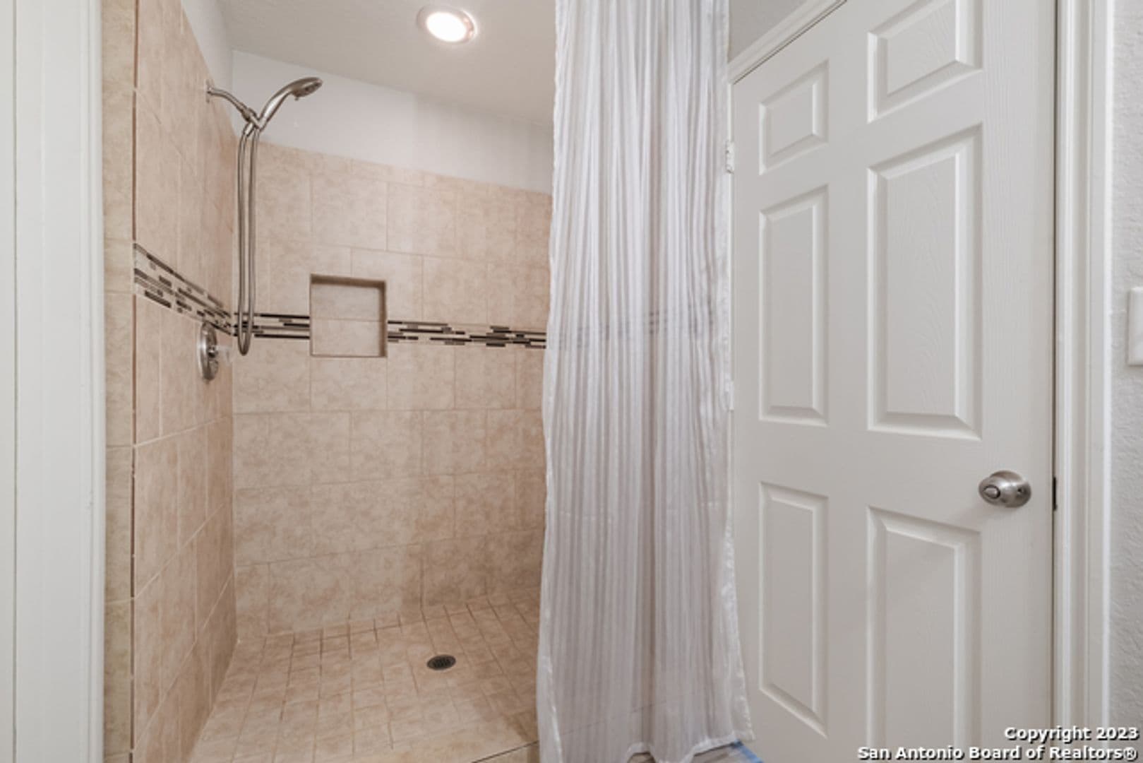 San Antonio House: 25019 Cambridge Well