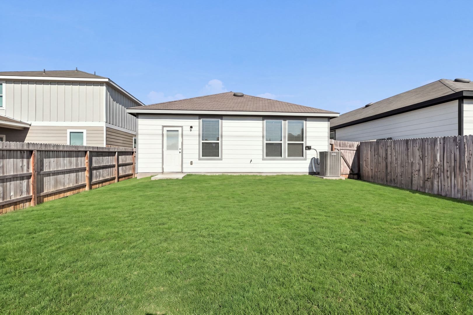 San Antonio House: 11248 Long Rider