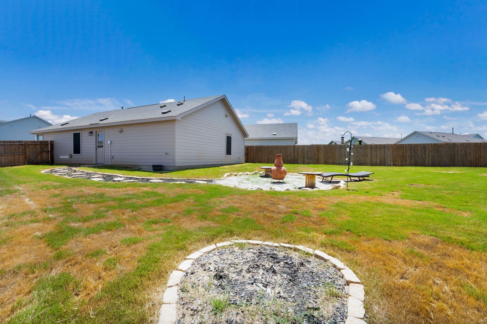 San Antonio House: 6402 Magee Run