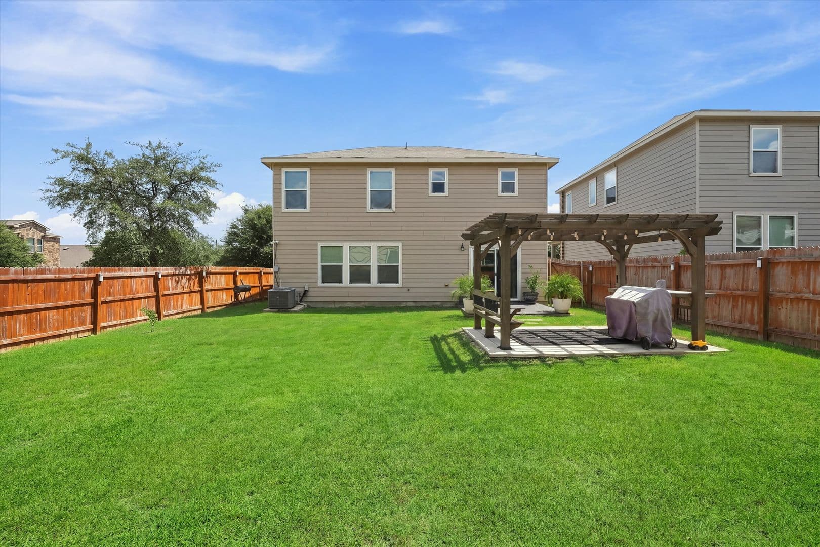 San Antonio House: 6523 Wind Arbor