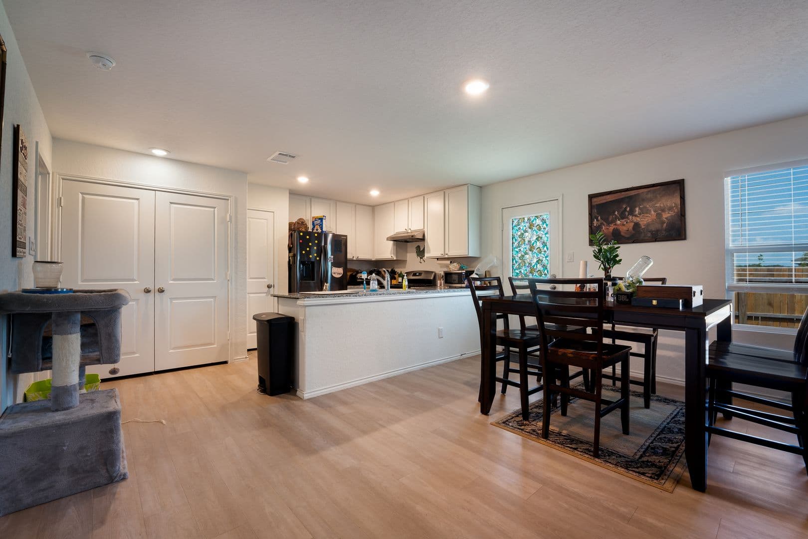 San Antonio House: 6402 Magee Run