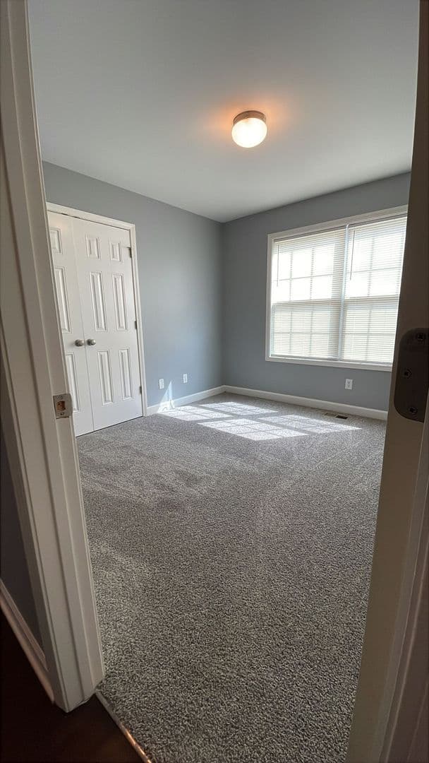 Greenville Apartment: Kingsview St
