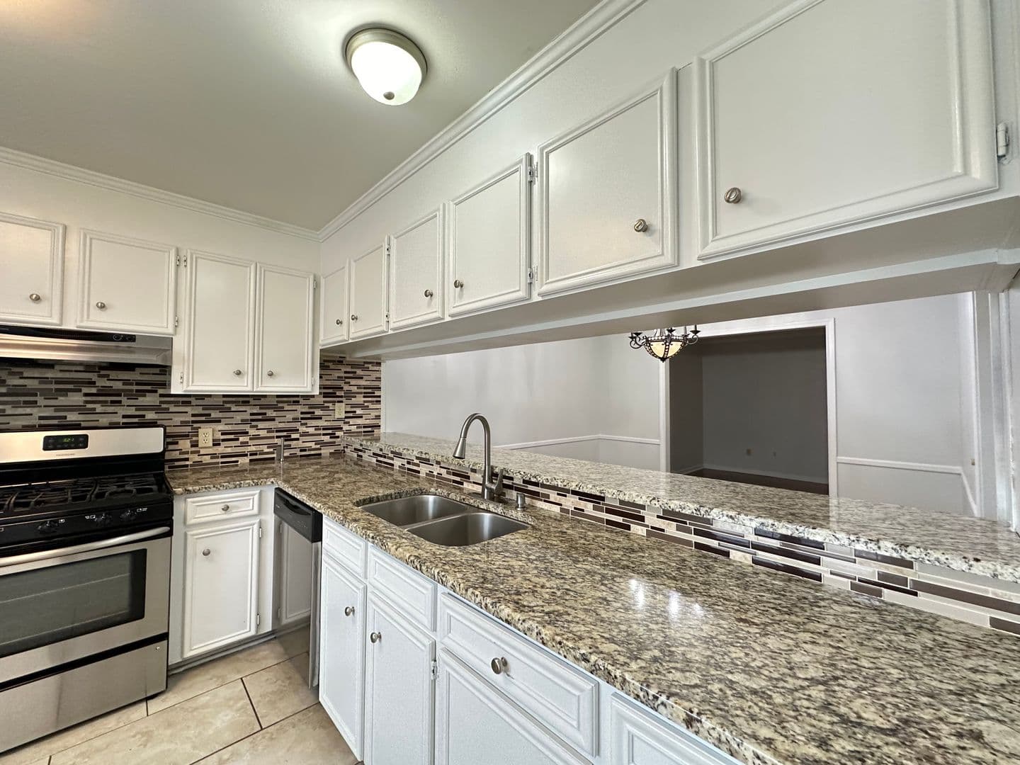 Simpsonville House: 3210 Bethel Road