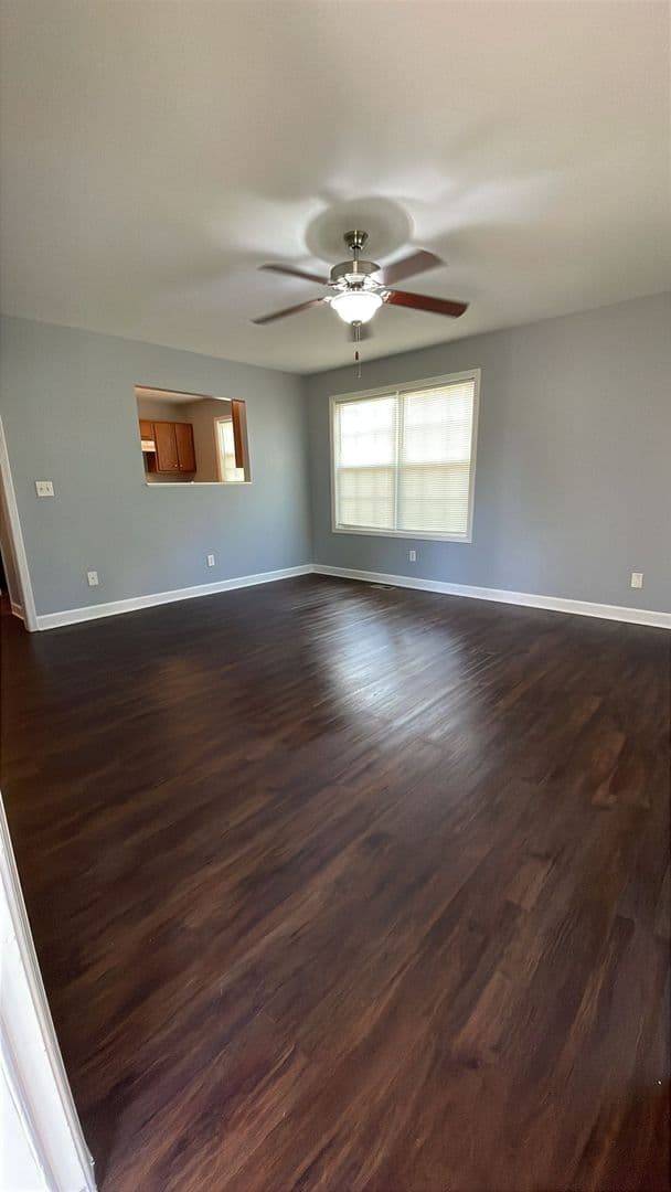 Greenville Apartment: Kingsview St